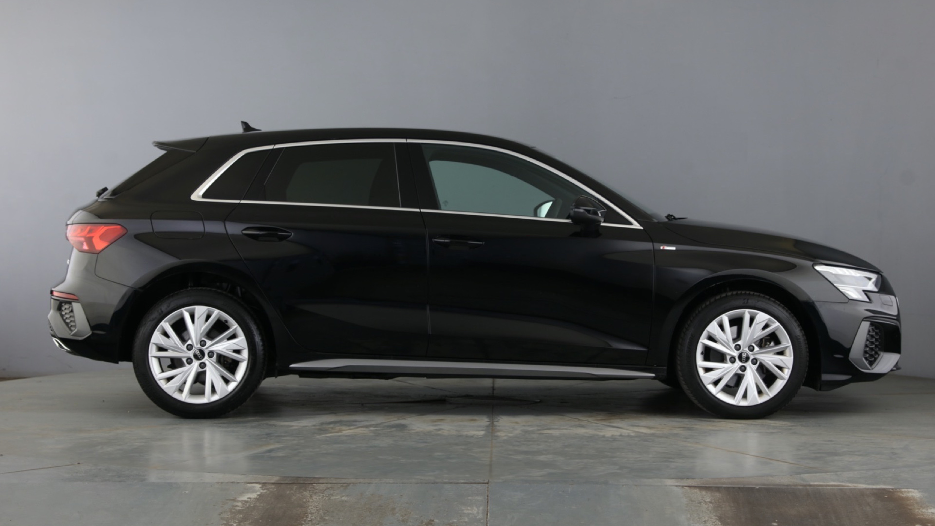 4027561 40 TFSI e S Line 5dr S Tronic [17 inch Alloy]