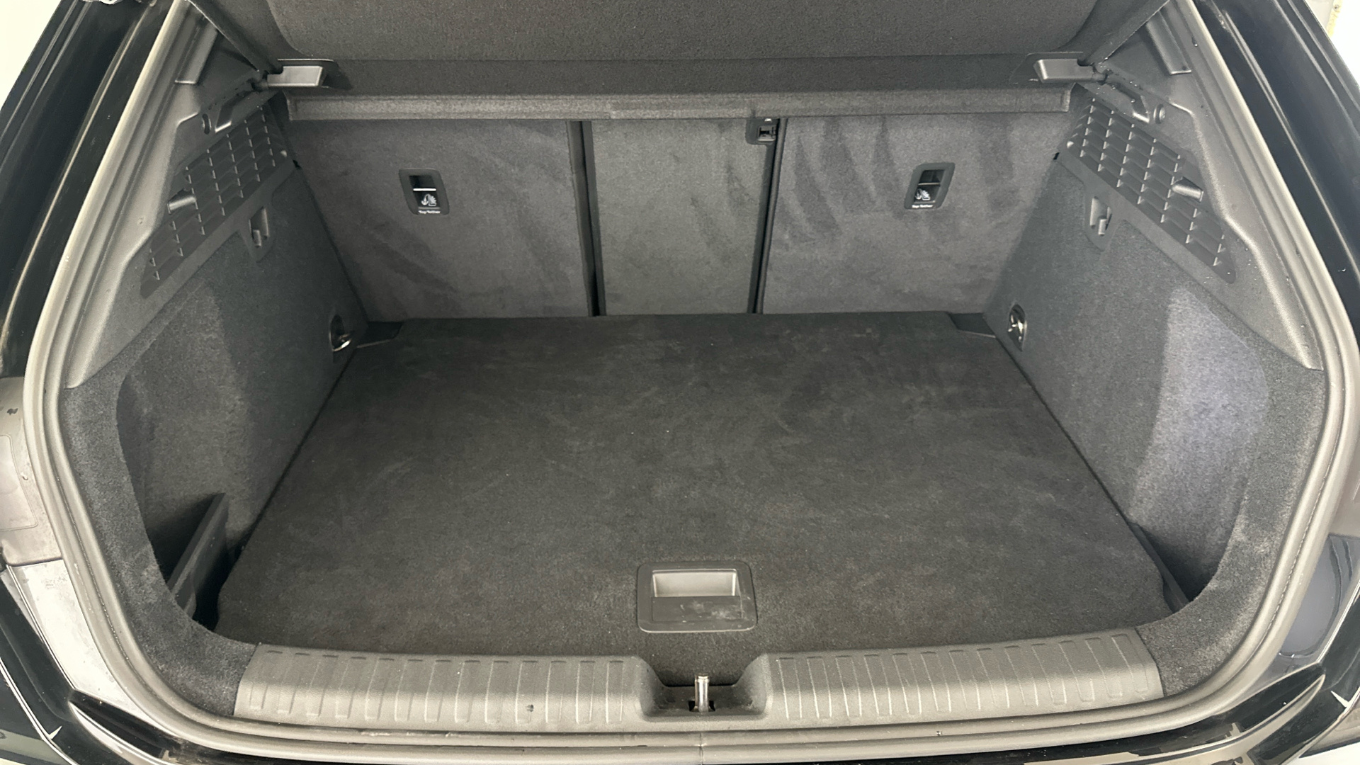 4027561 40 TFSI e S Line 5dr S Tronic [17 inch Alloy]