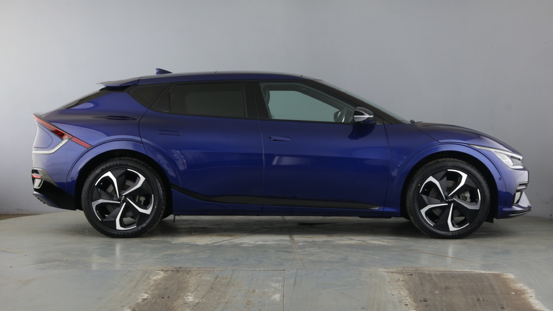 4020925 166kW GT Line S 77.4kWh 5dr Auto