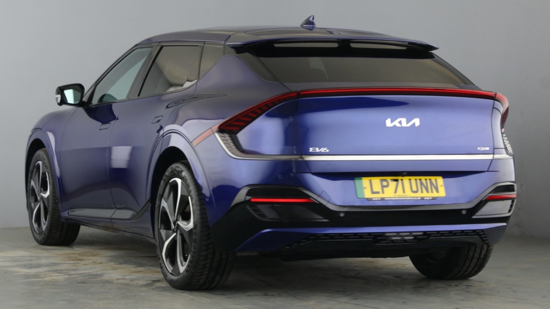 4020925 166kW GT Line S 77.4kWh 5dr Auto