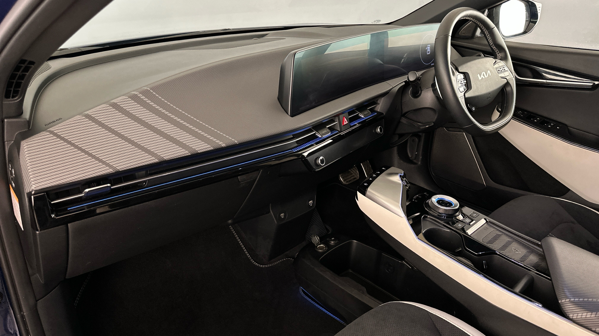 4020925 166kW GT Line S 77.4kWh 5dr Auto