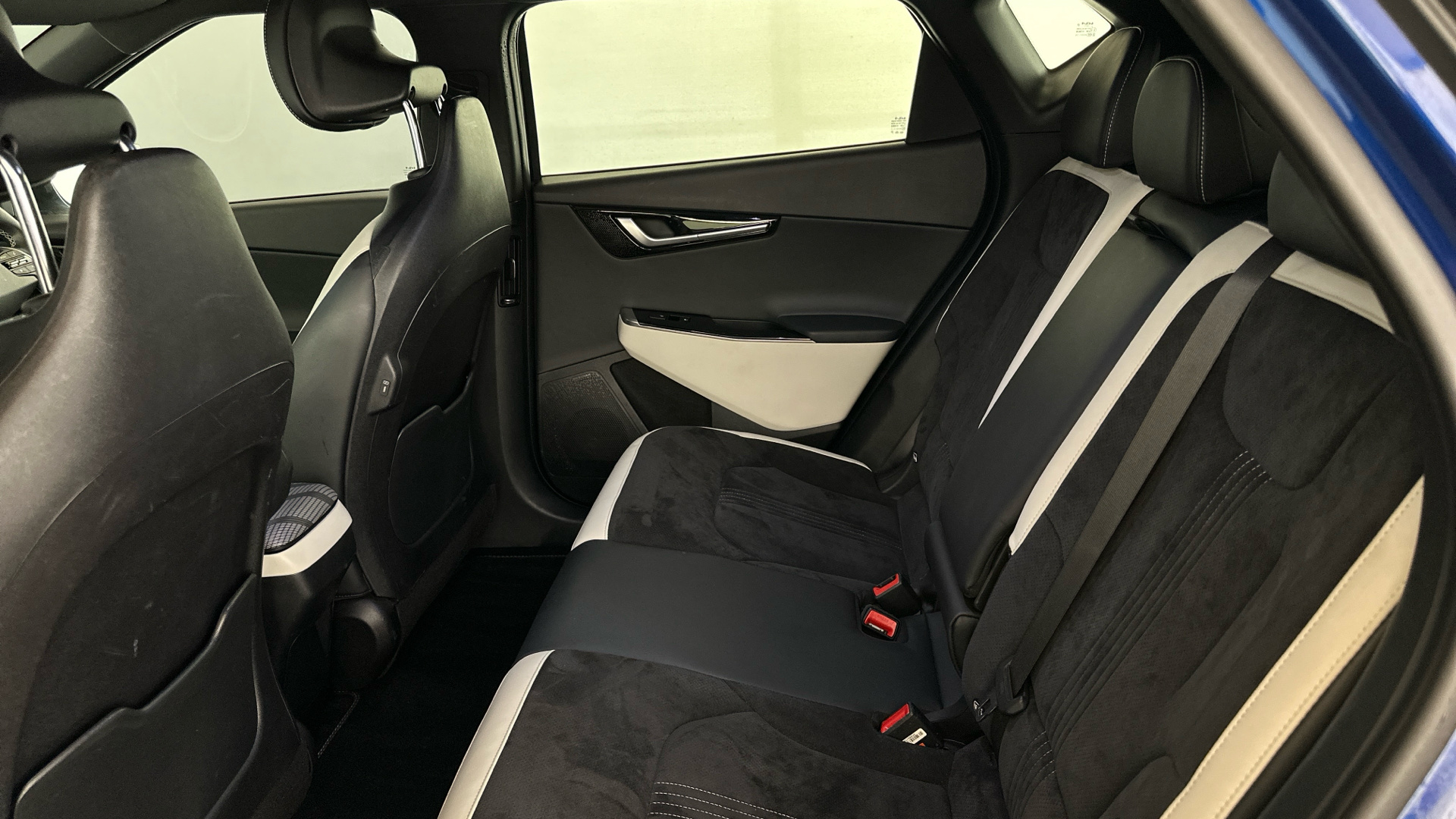 4020925 166kW GT Line S 77.4kWh 5dr Auto