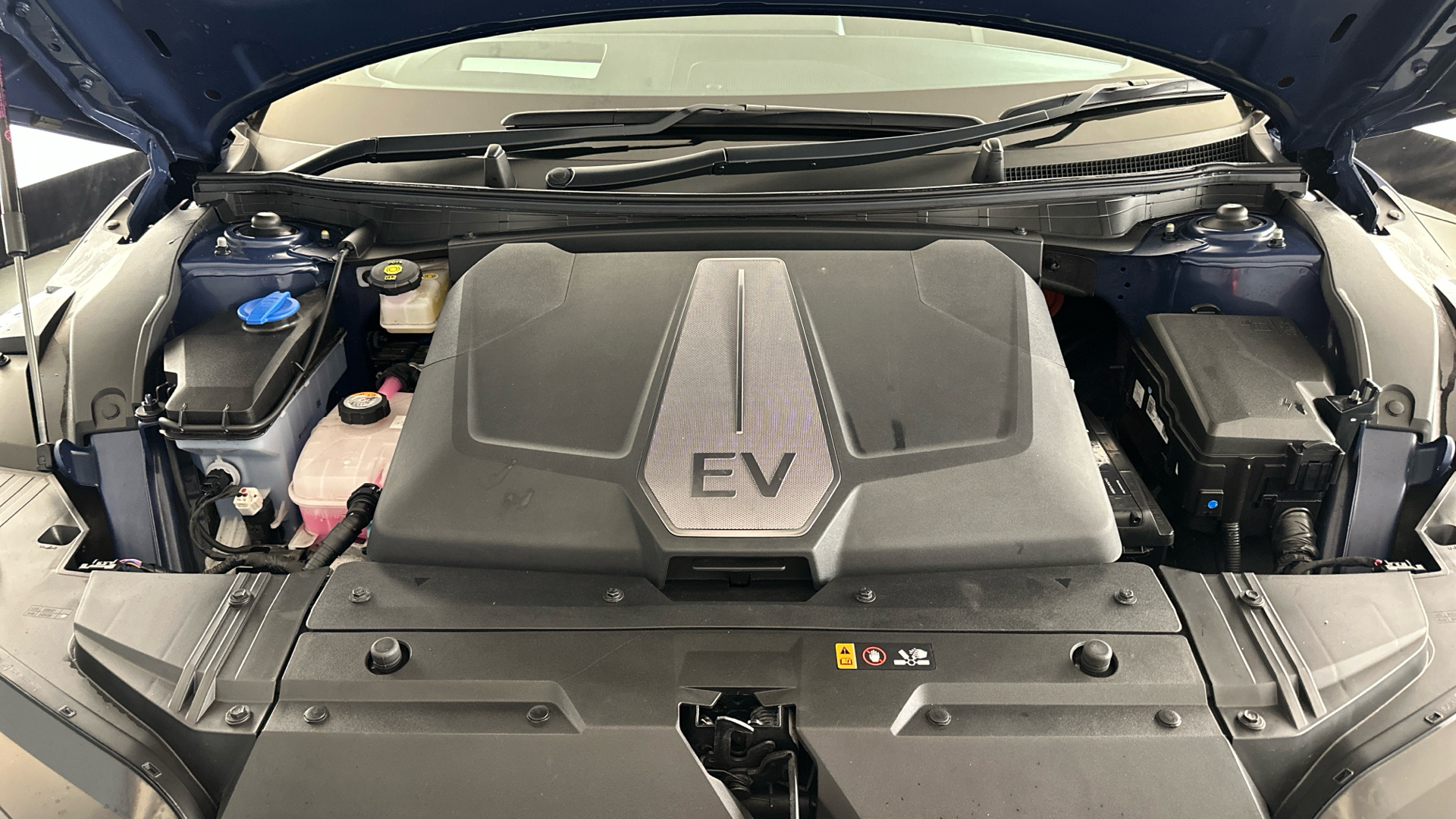 4020925 166kW GT Line S 77.4kWh 5dr Auto