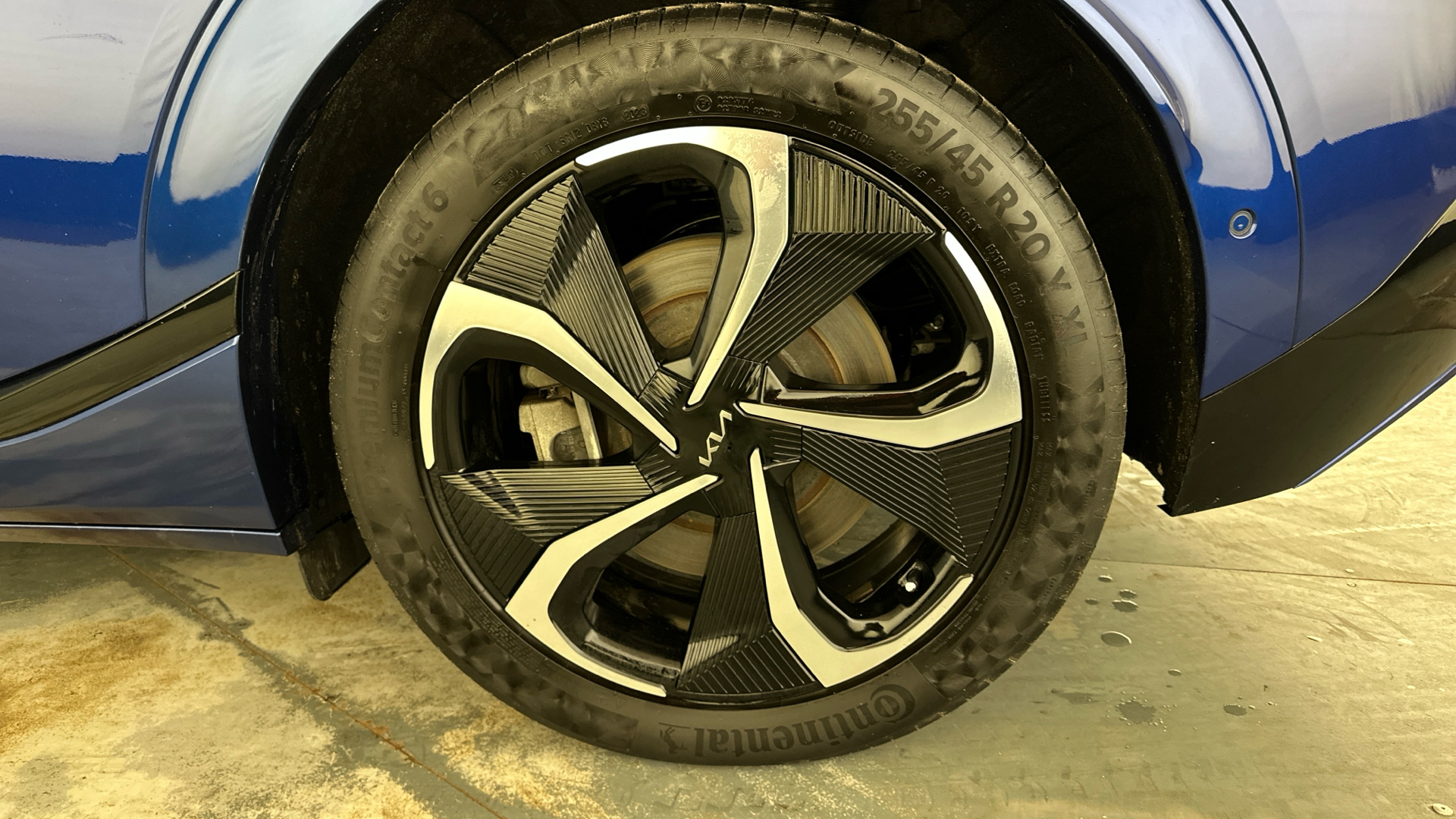 4020925 166kW GT Line S 77.4kWh 5dr Auto