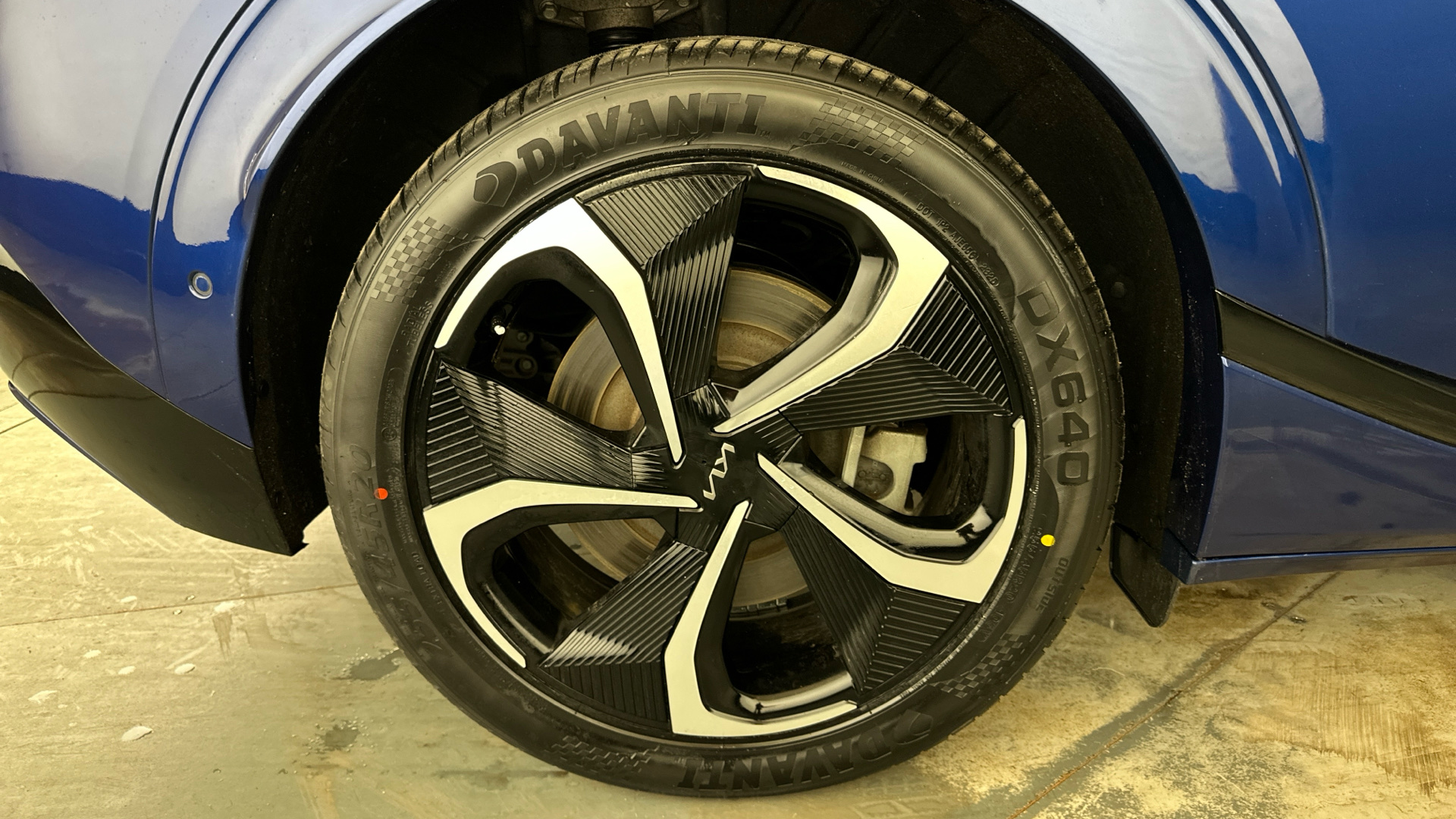 4020925 166kW GT Line S 77.4kWh 5dr Auto