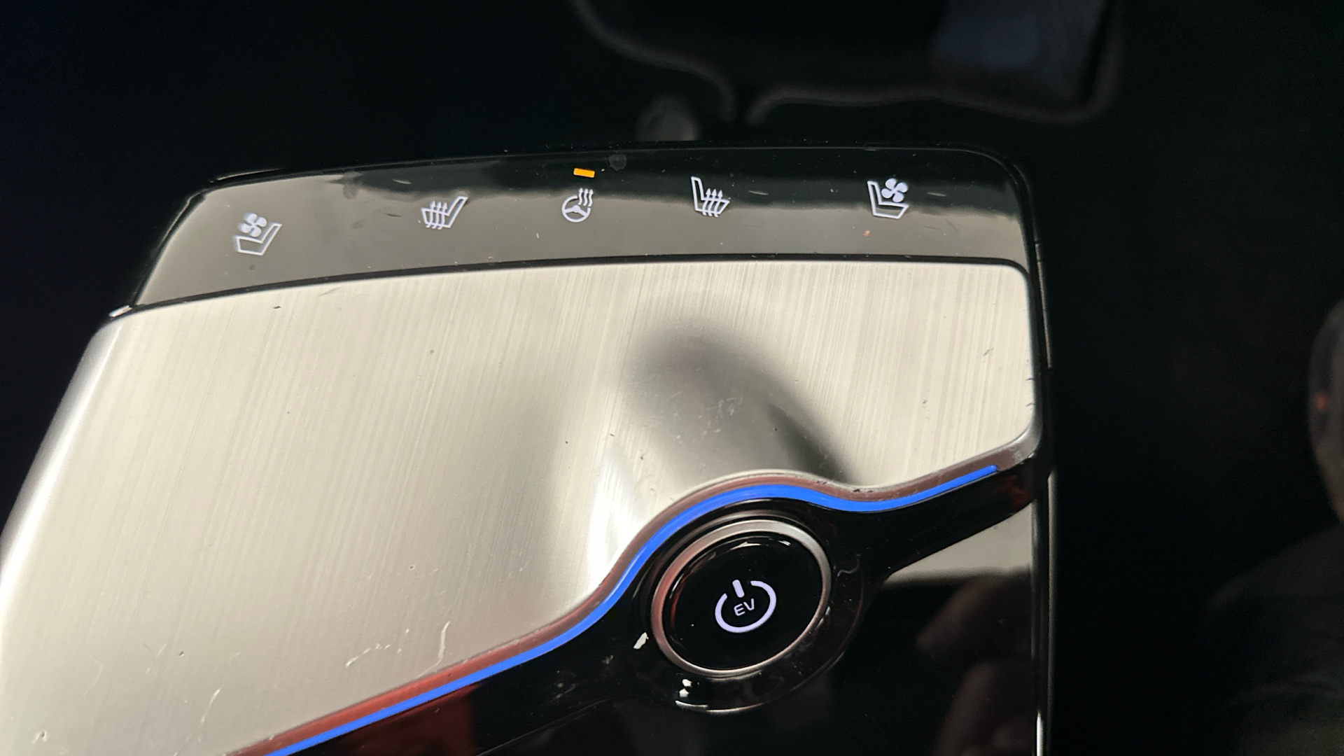 4020925 166kW GT Line S 77.4kWh 5dr Auto