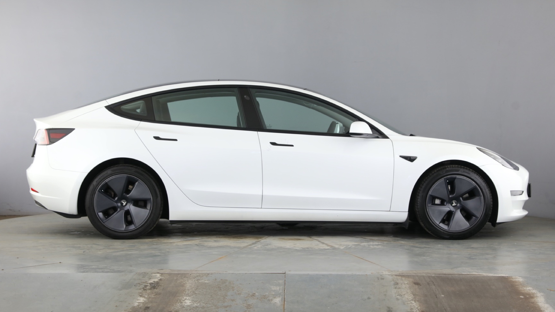 4027593 Long Range AWD 4dr Auto