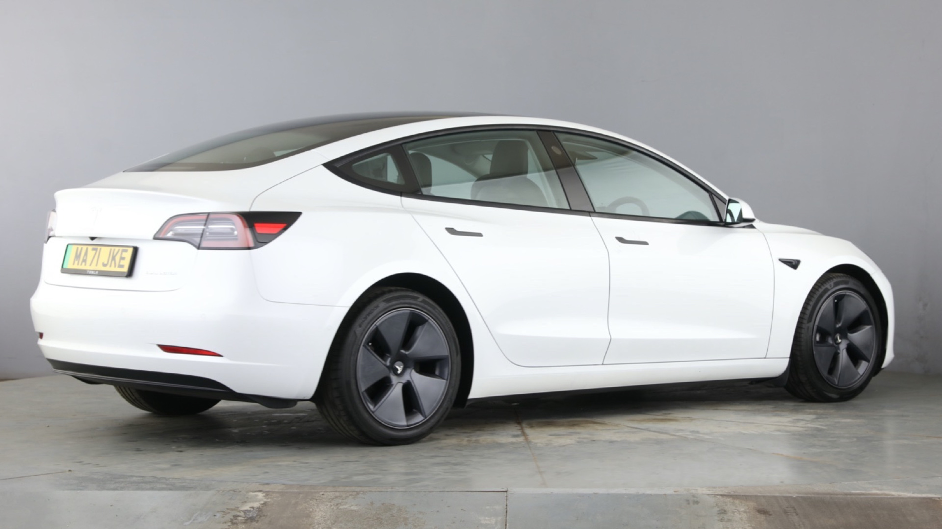 4027593 Long Range AWD 4dr Auto