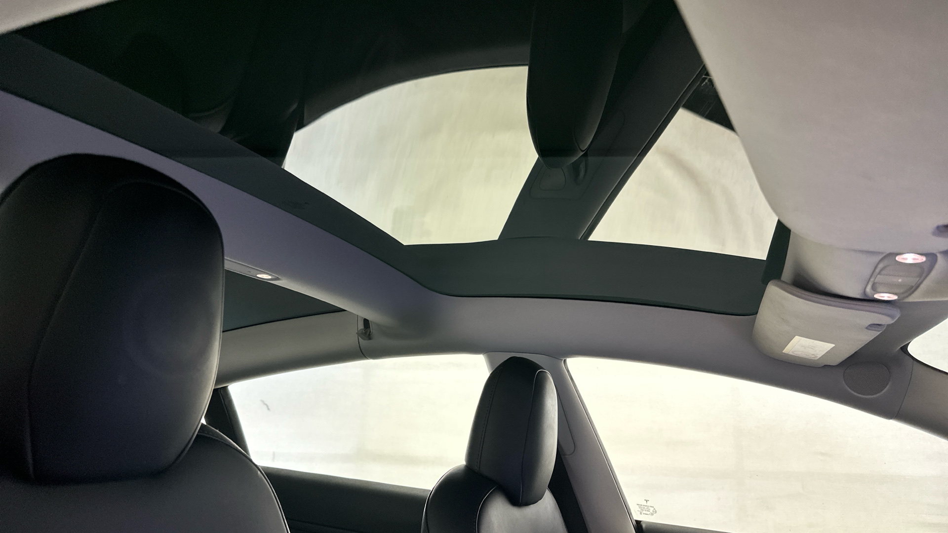 4027593 Long Range AWD 4dr Auto