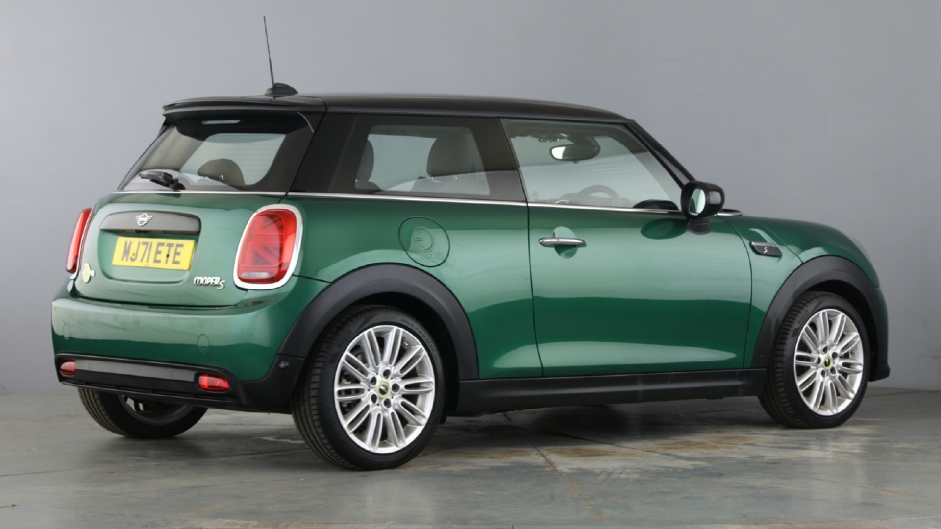 4027738 135kW Cooper S Level 2 33kWh 3dr Auto