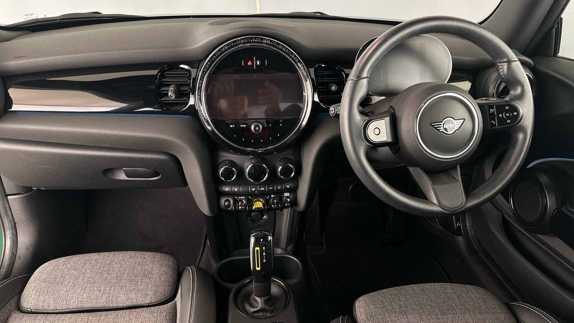 4027738 135kW Cooper S Level 2 33kWh 3dr Auto