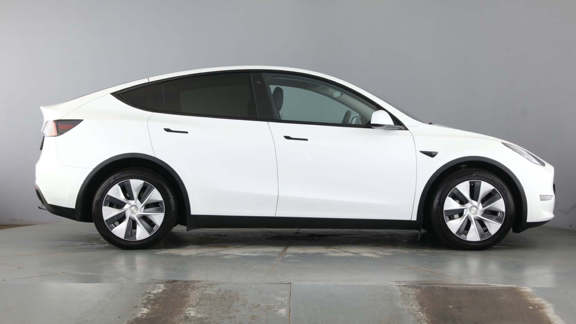 4020705 Long Range AWD 5dr Auto