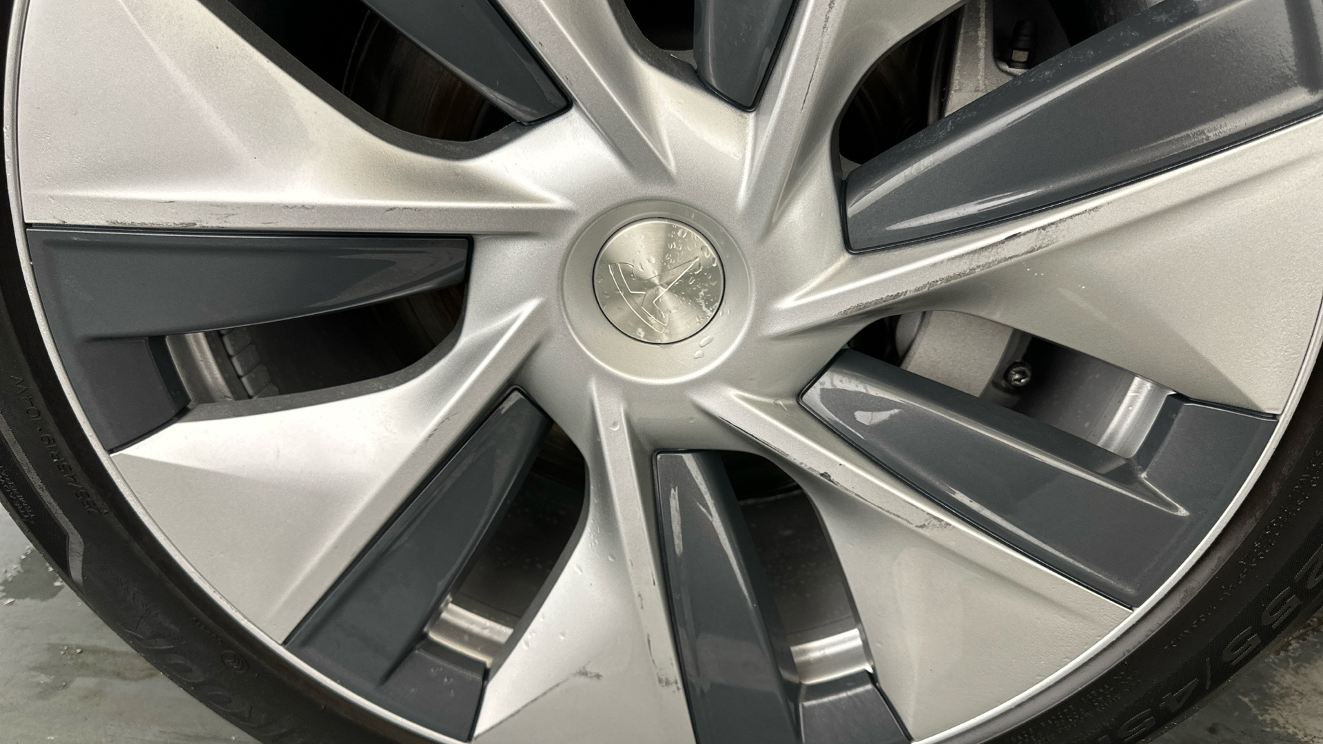 4020705 Long Range AWD 5dr Auto