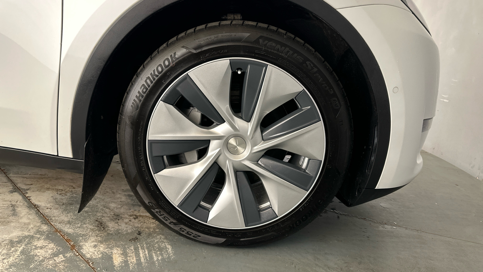 4020705 Long Range AWD 5dr Auto