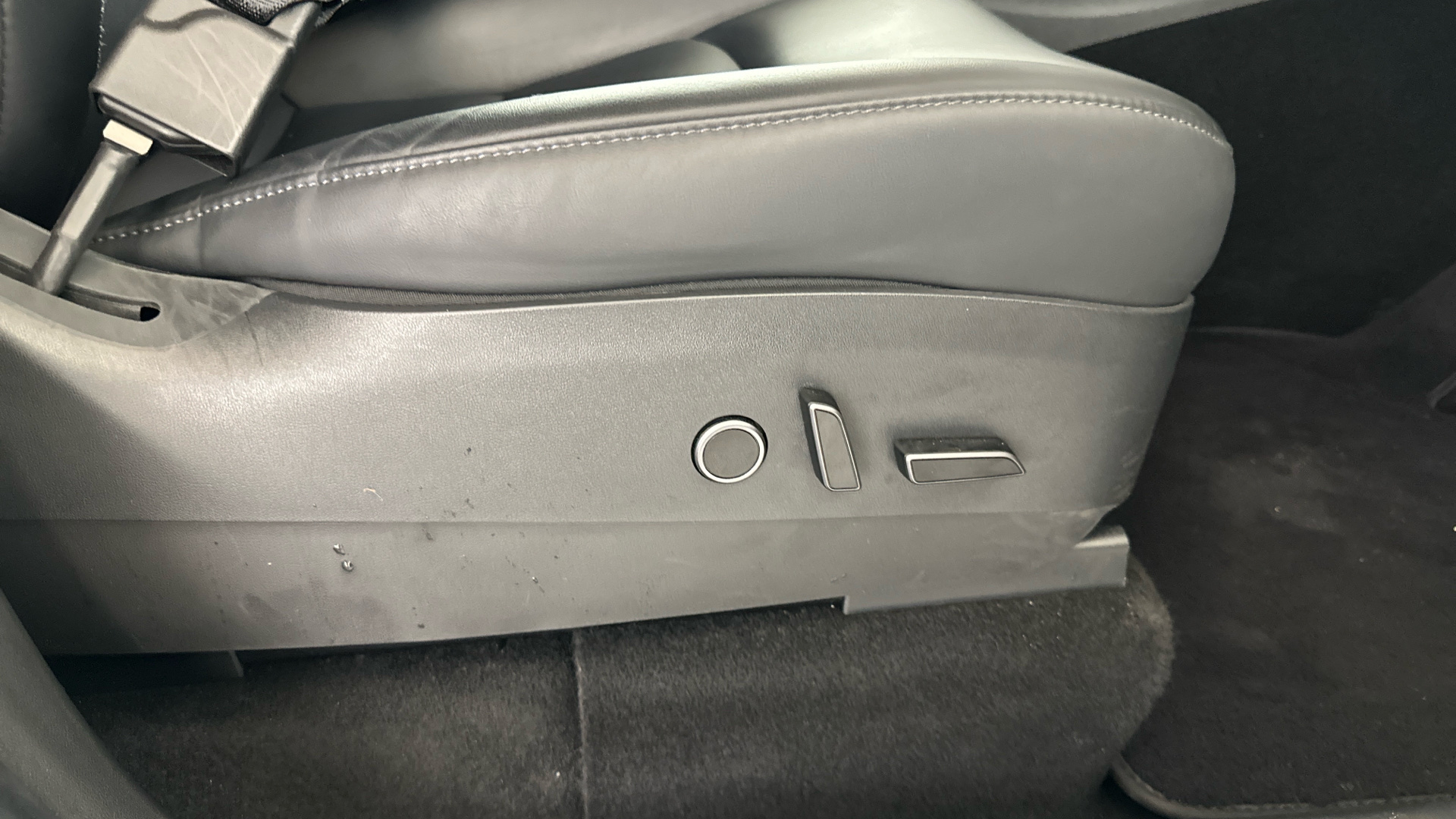 4020705 Long Range AWD 5dr Auto