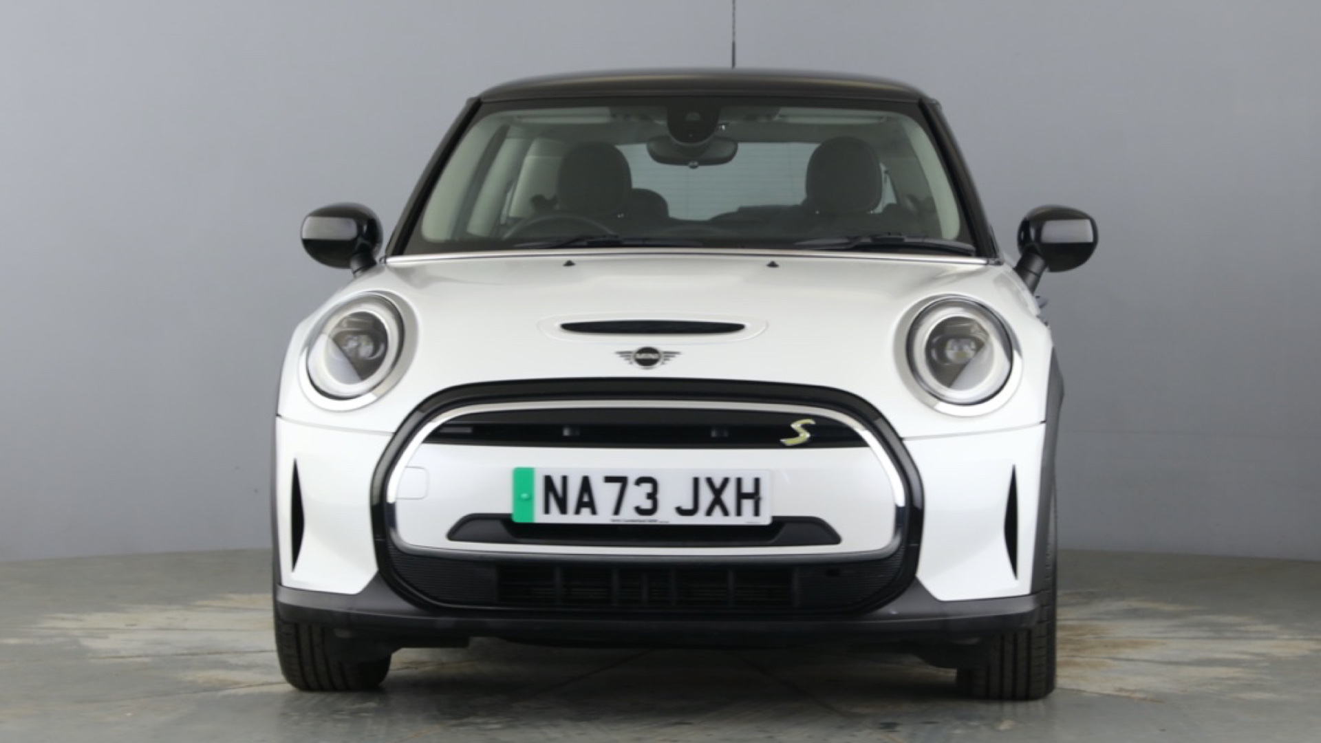 4060164 135kW Cooper S Level 1 33kWh 3dr Auto