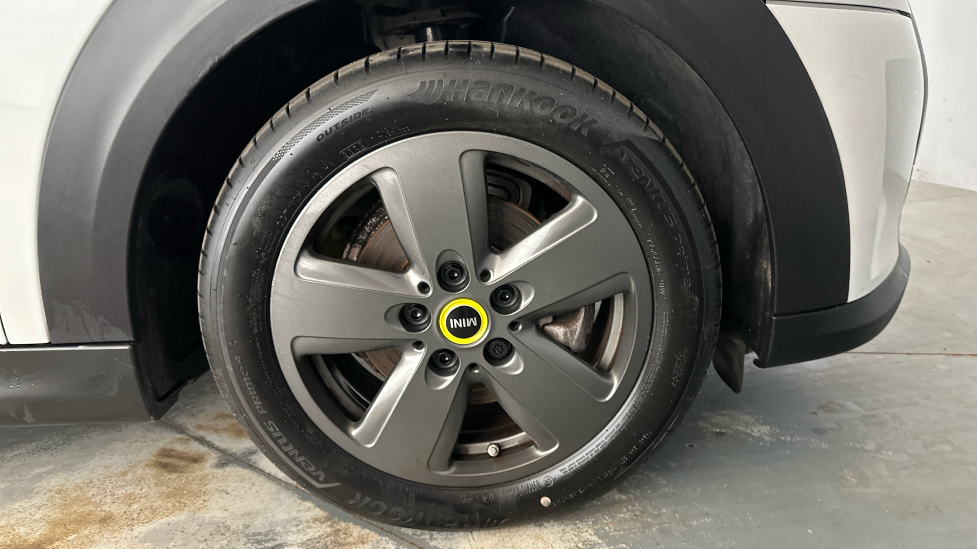 4060164 135kW Cooper S Level 1 33kWh 3dr Auto