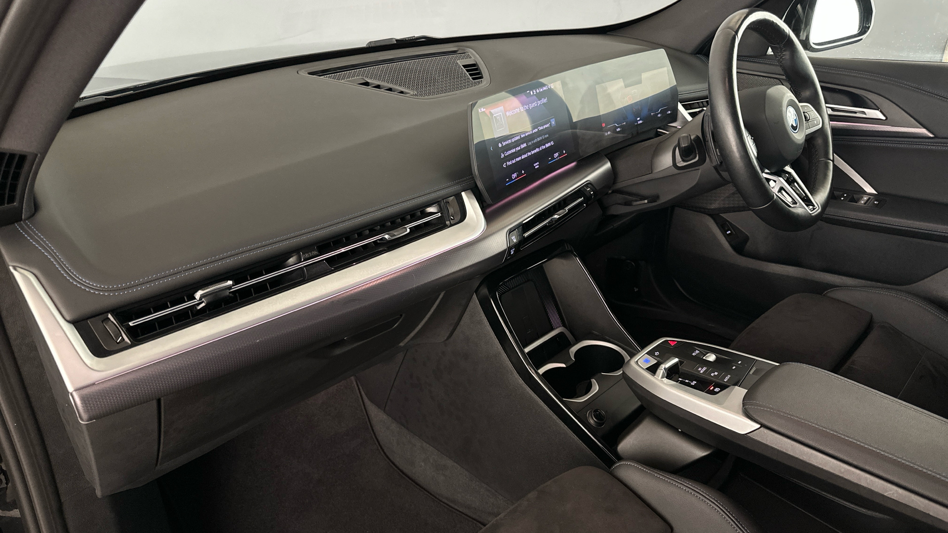 4020811 230kW xDrive30 M Sport 65kWh 5dr Auto [22kWCh]