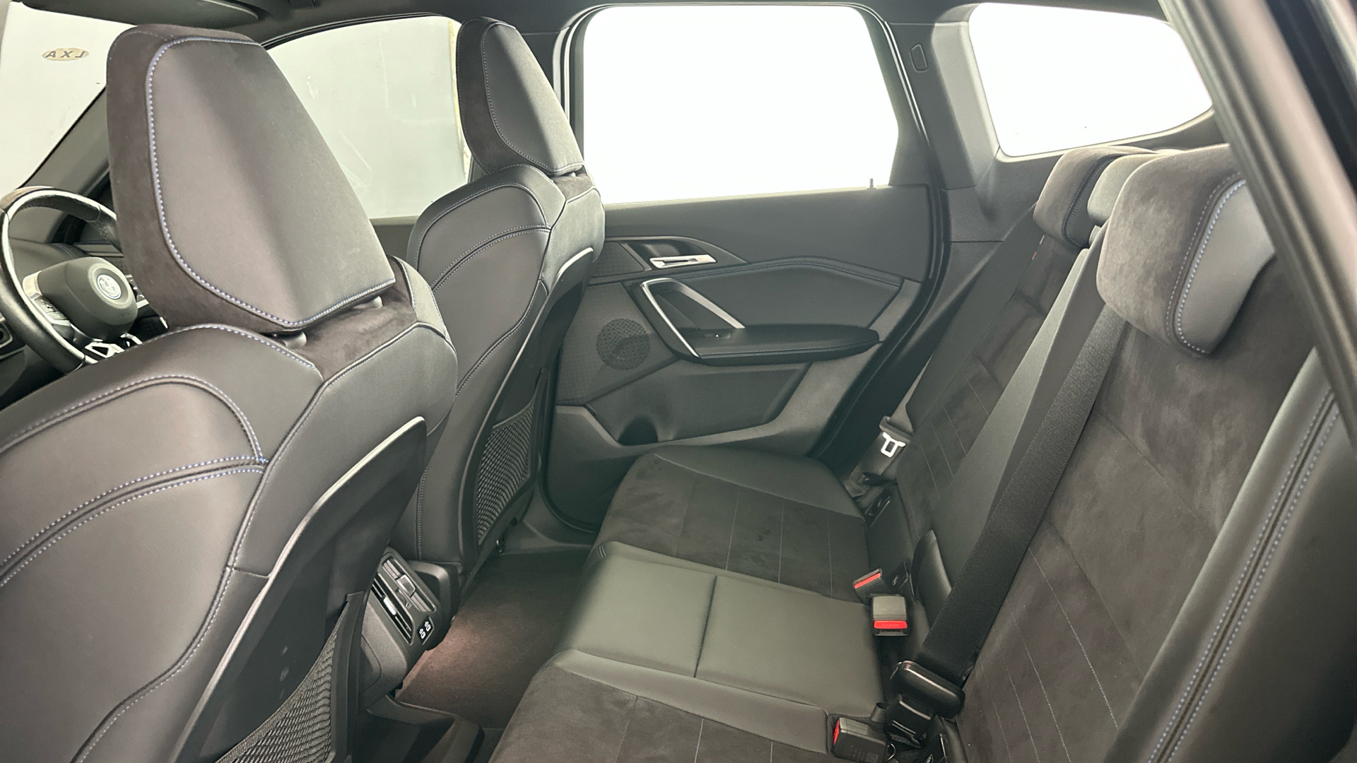 4020811 230kW xDrive30 M Sport 65kWh 5dr Auto [22kWCh]