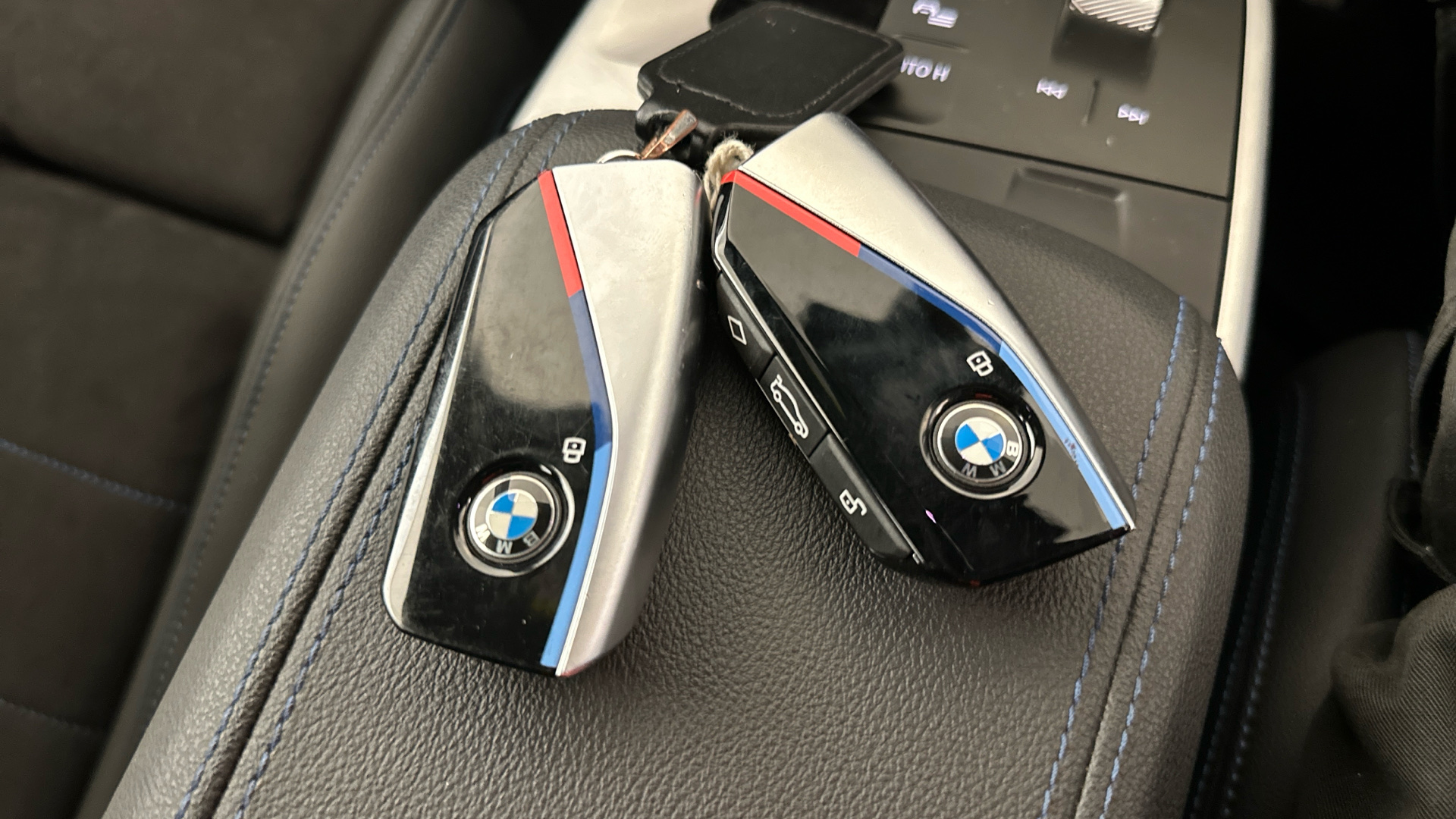 4020811 230kW xDrive30 M Sport 65kWh 5dr Auto [22kWCh]