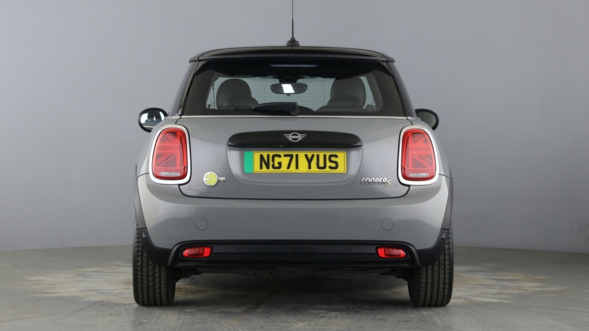 4020898 135kW Cooper S Level 2 33kWh 3dr Auto