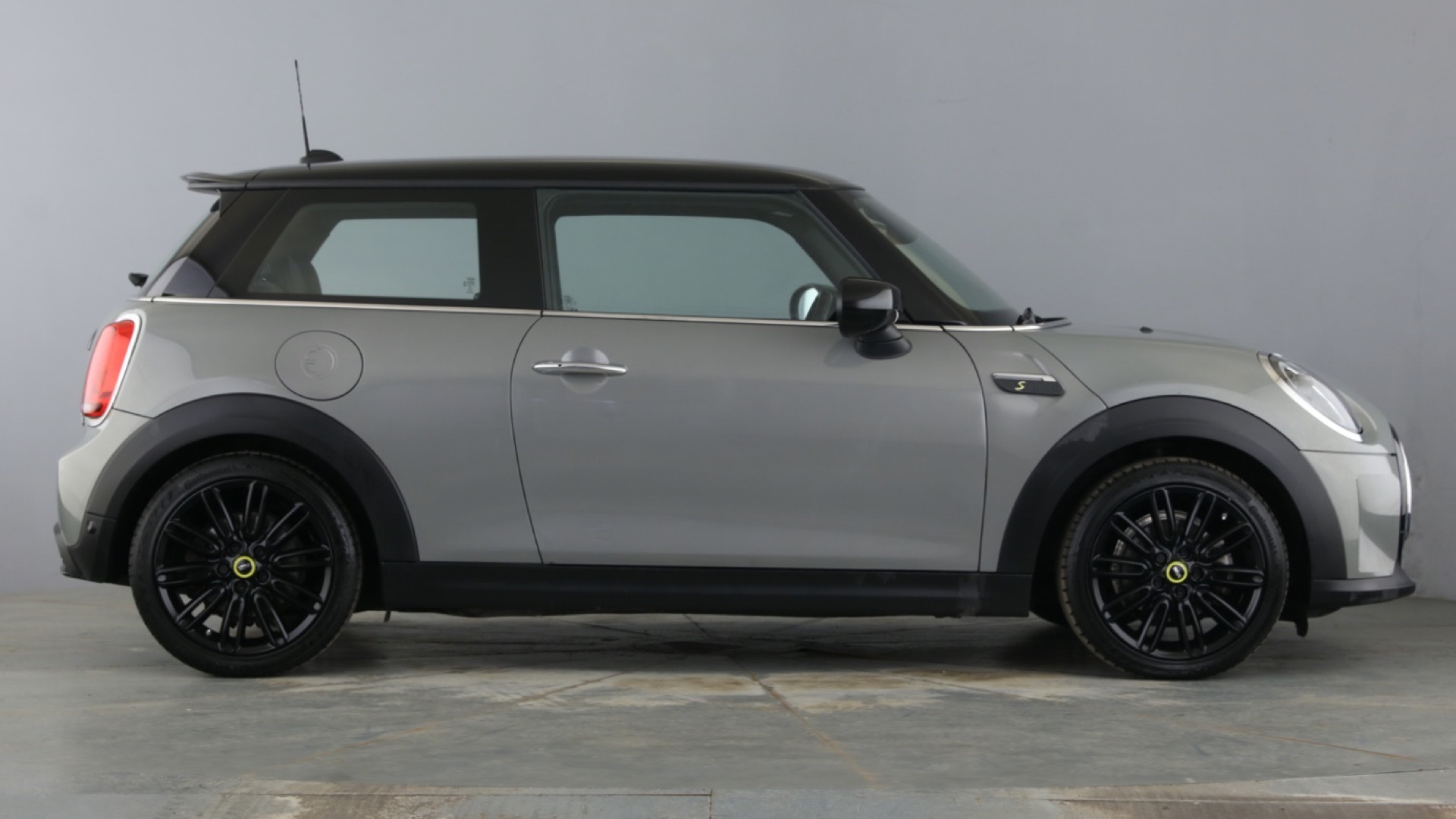 4020898 135kW Cooper S Level 2 33kWh 3dr Auto