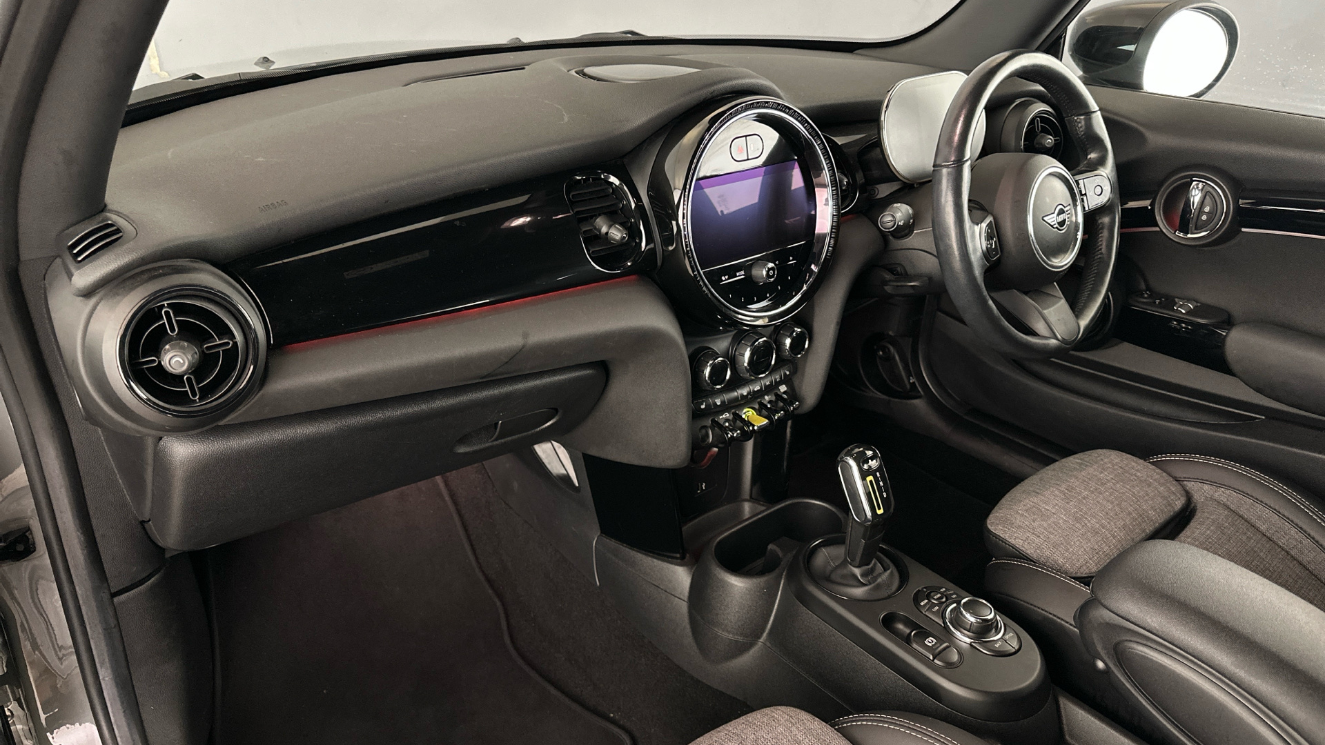 4020898 135kW Cooper S Level 2 33kWh 3dr Auto