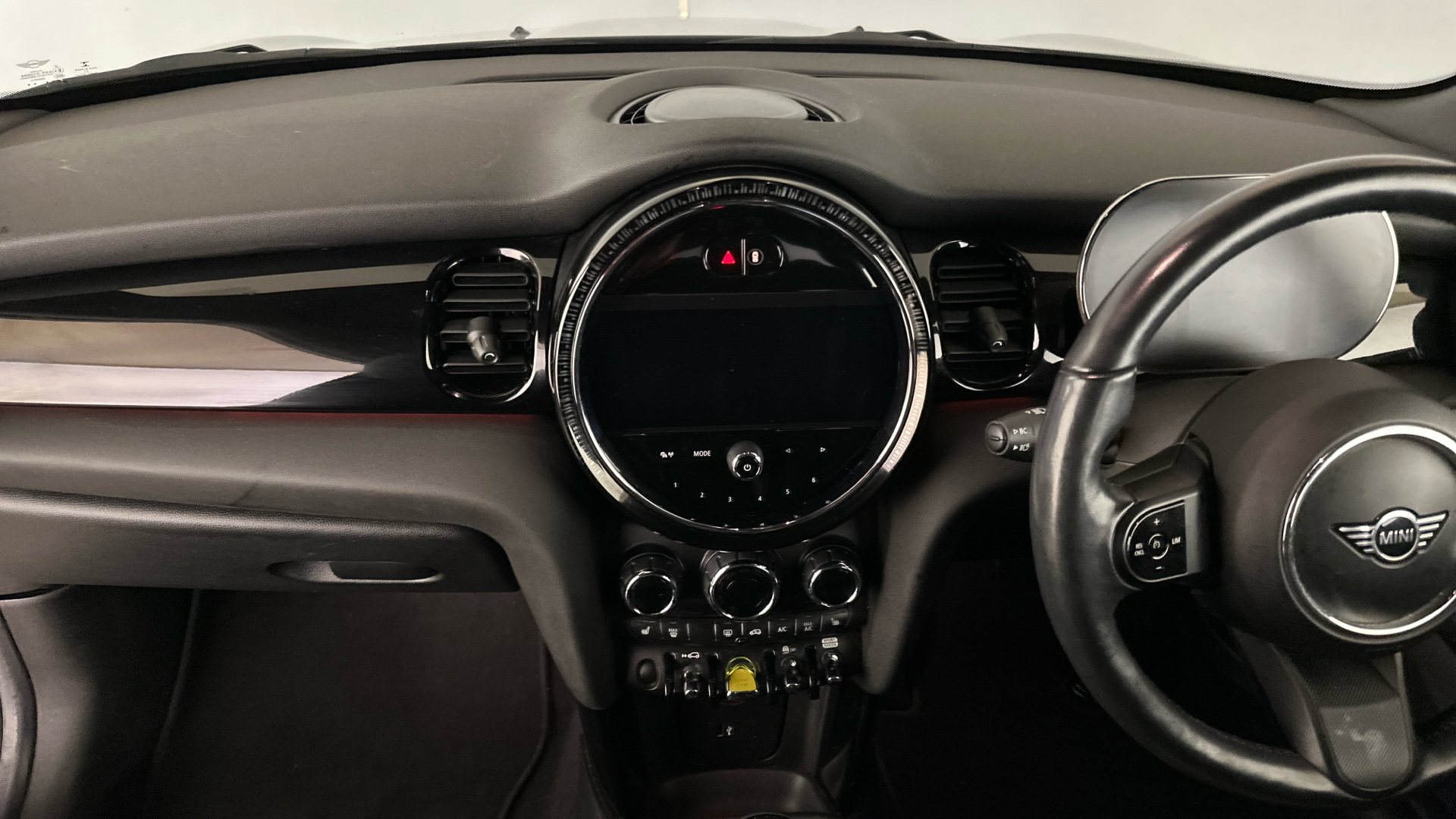 4020898 135kW Cooper S Level 2 33kWh 3dr Auto