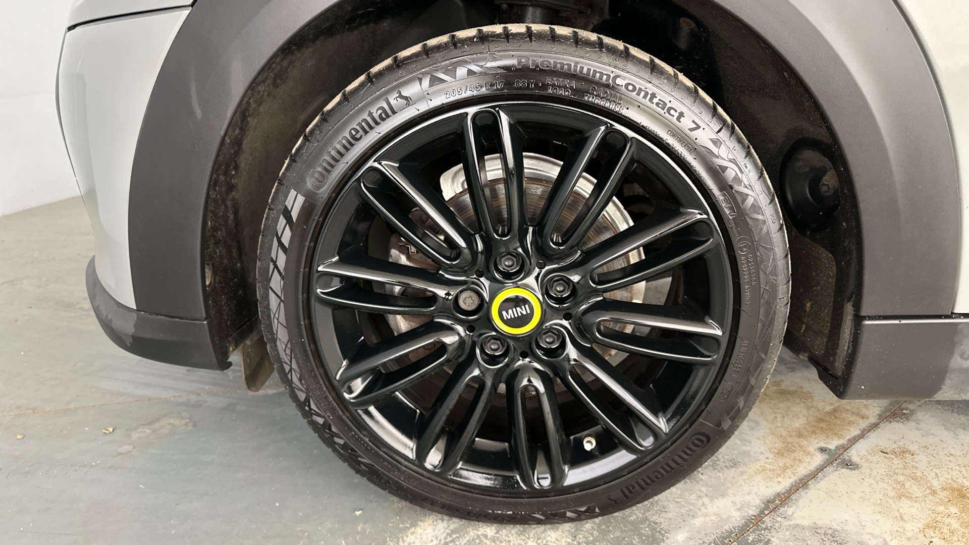 4020898 135kW Cooper S Level 2 33kWh 3dr Auto