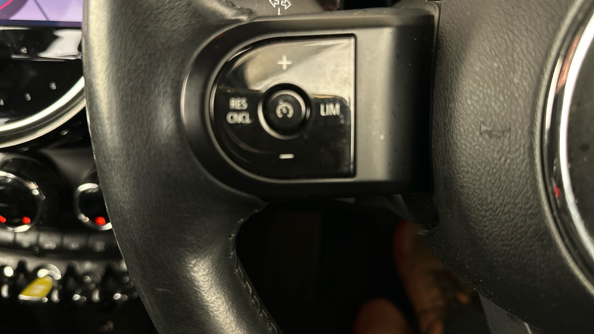 4020898 135kW Cooper S Level 2 33kWh 3dr Auto