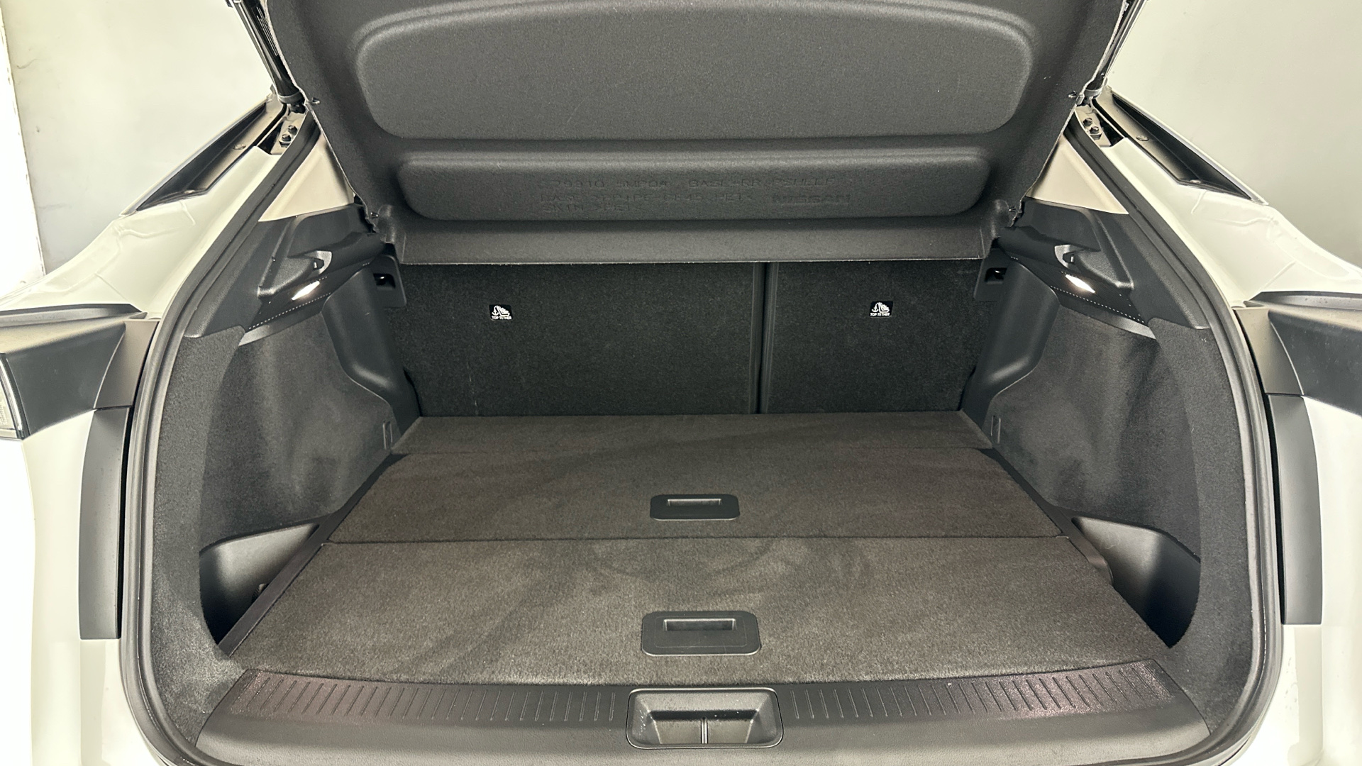 4020830 178kW Advance 87kWh 22kWCh 5dr Auto