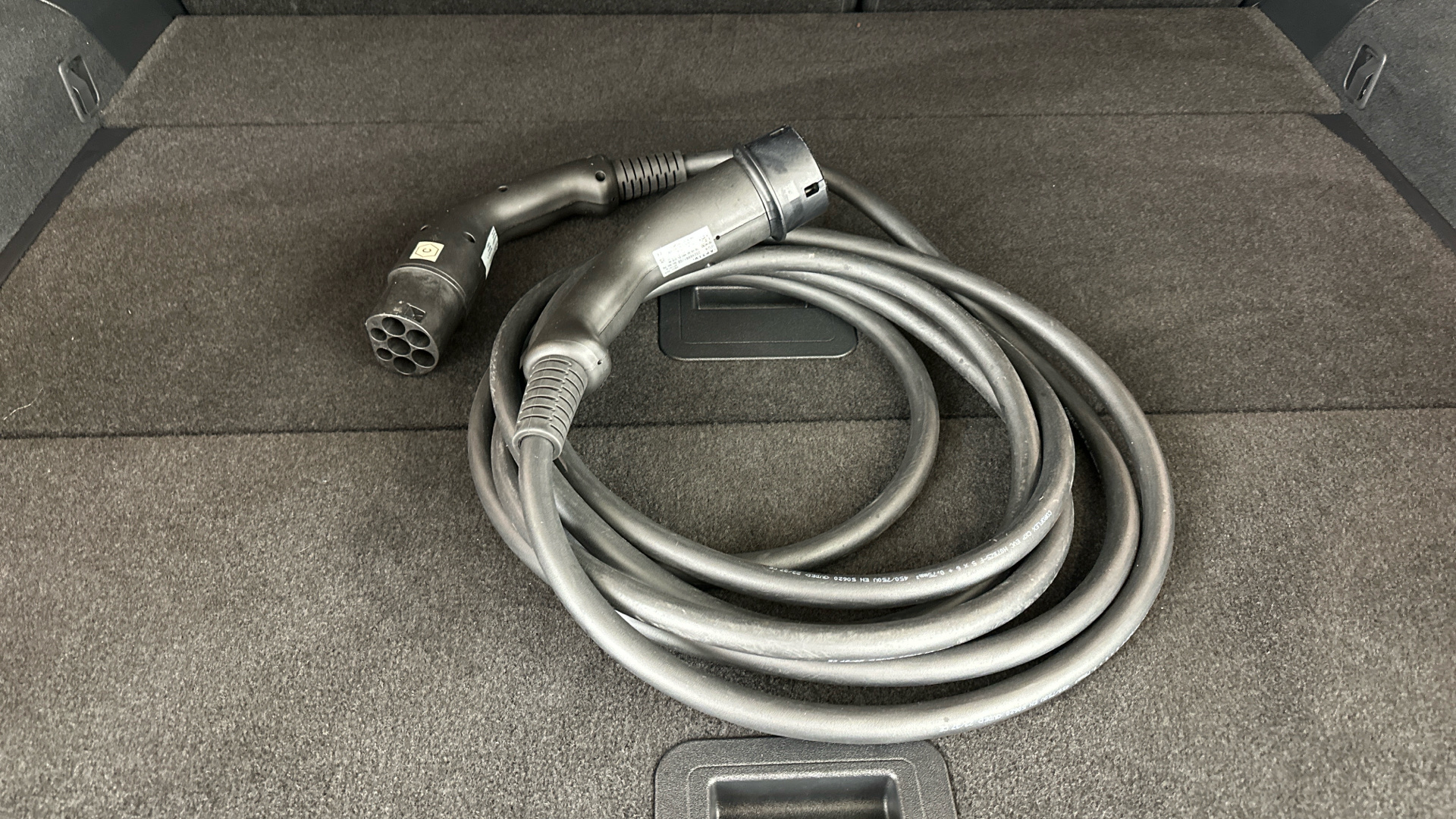 4020830 178kW Advance 87kWh 22kWCh 5dr Auto