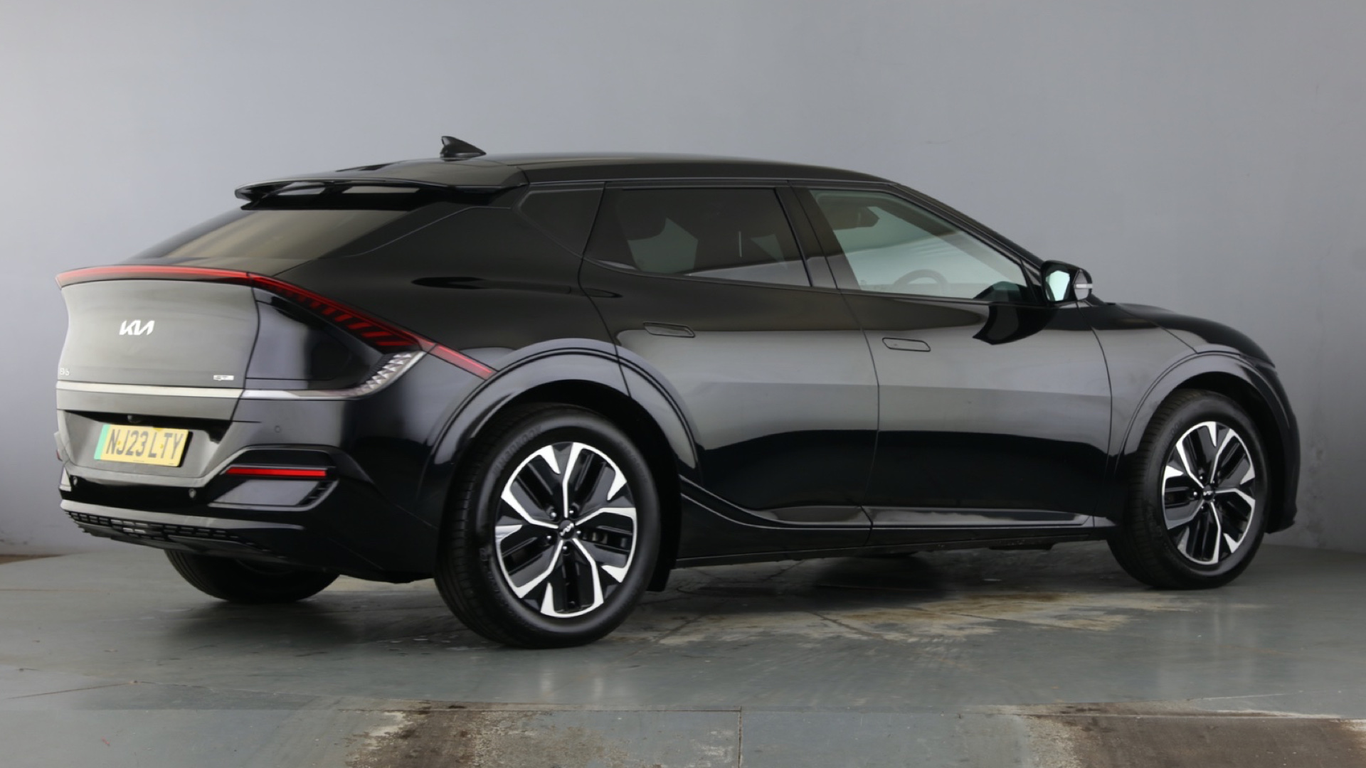 4020826 236kW GT Line 77.4kWh 5dr AWD Auto