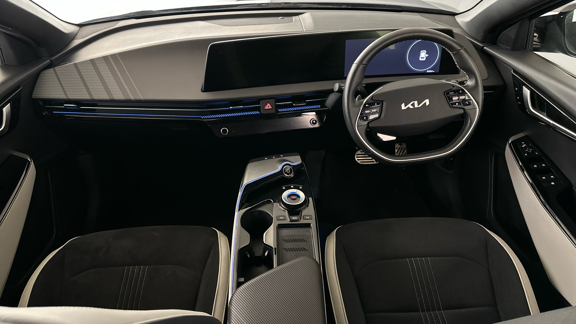 4020826 236kW GT Line 77.4kWh 5dr AWD Auto