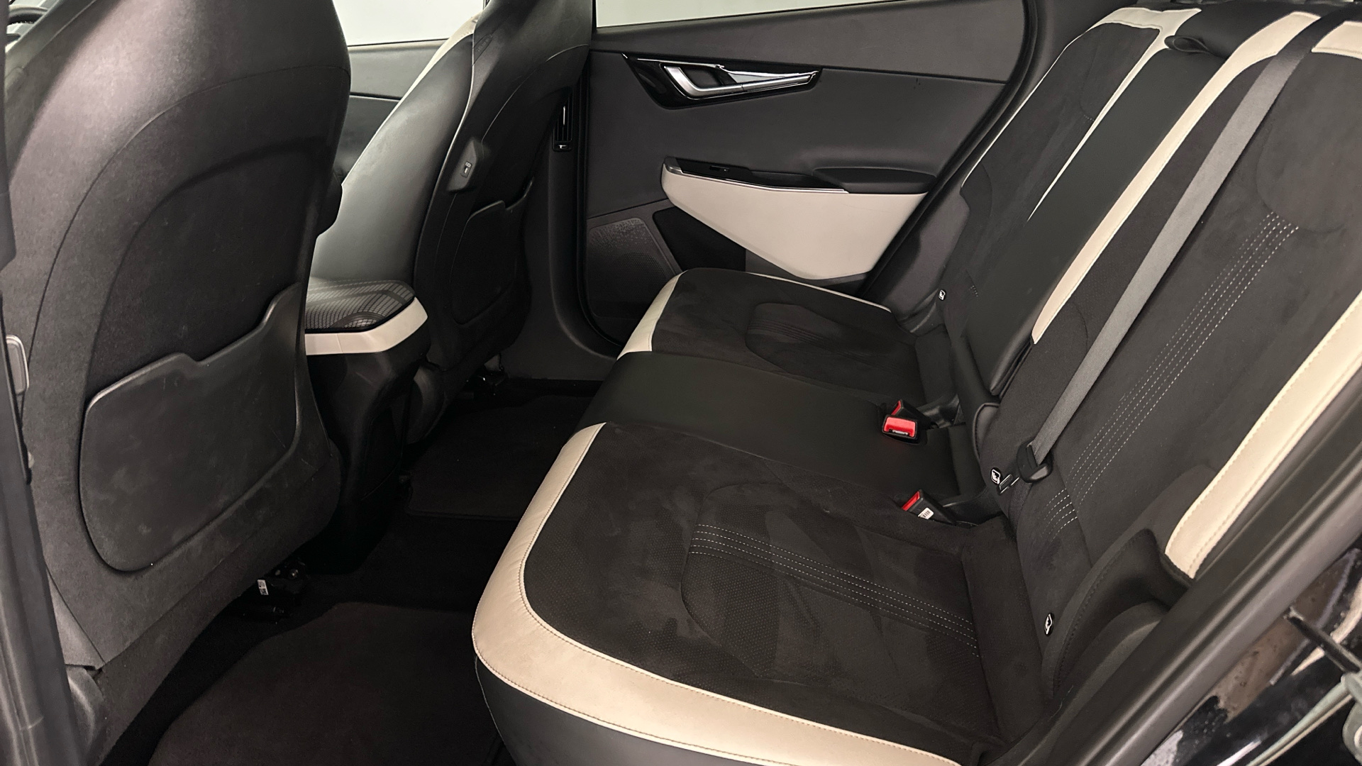 4020826 236kW GT Line 77.4kWh 5dr AWD Auto