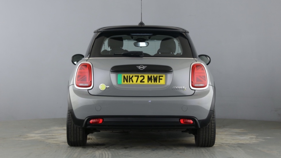 MINI HATCHBACK Image 4