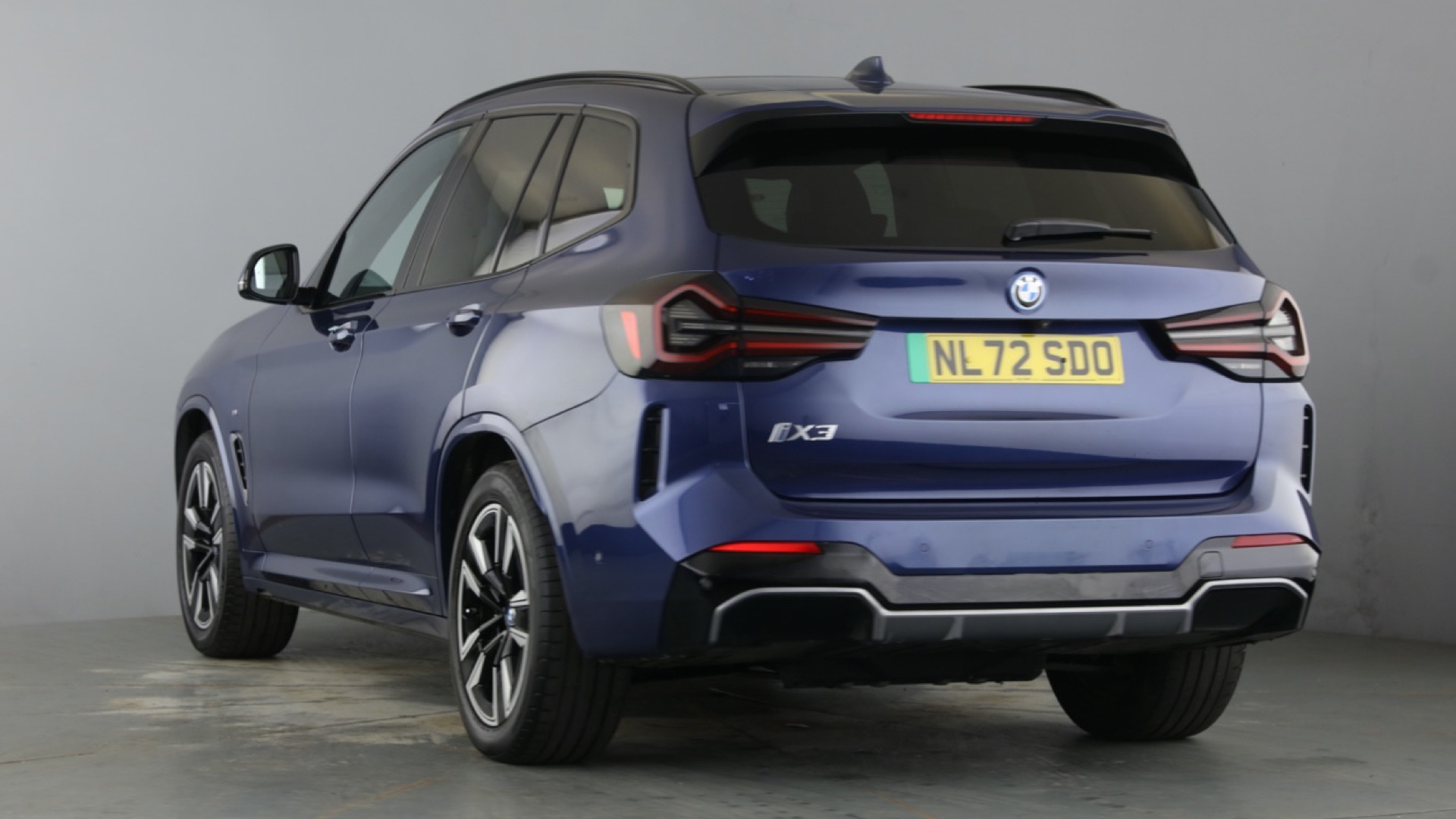 4020724 210kW M Sport 80kWh 5dr Auto