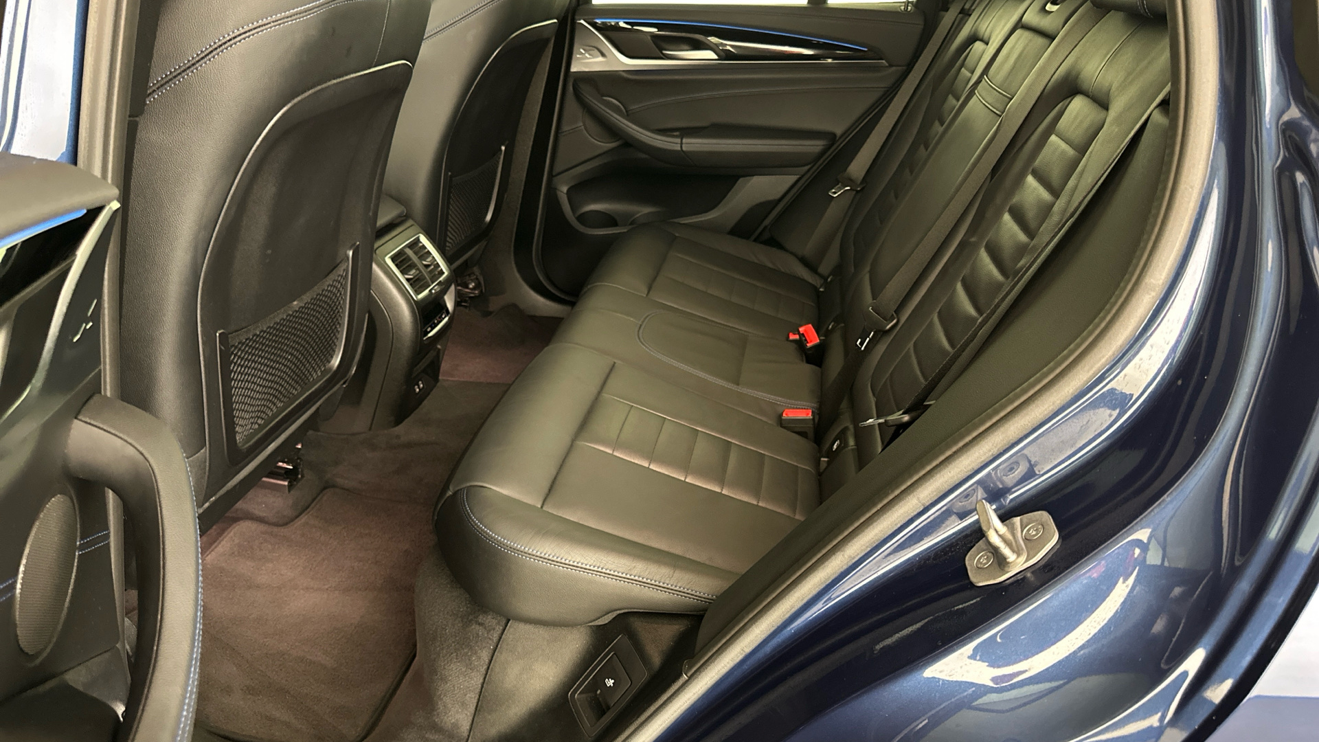 4020724 210kW M Sport 80kWh 5dr Auto