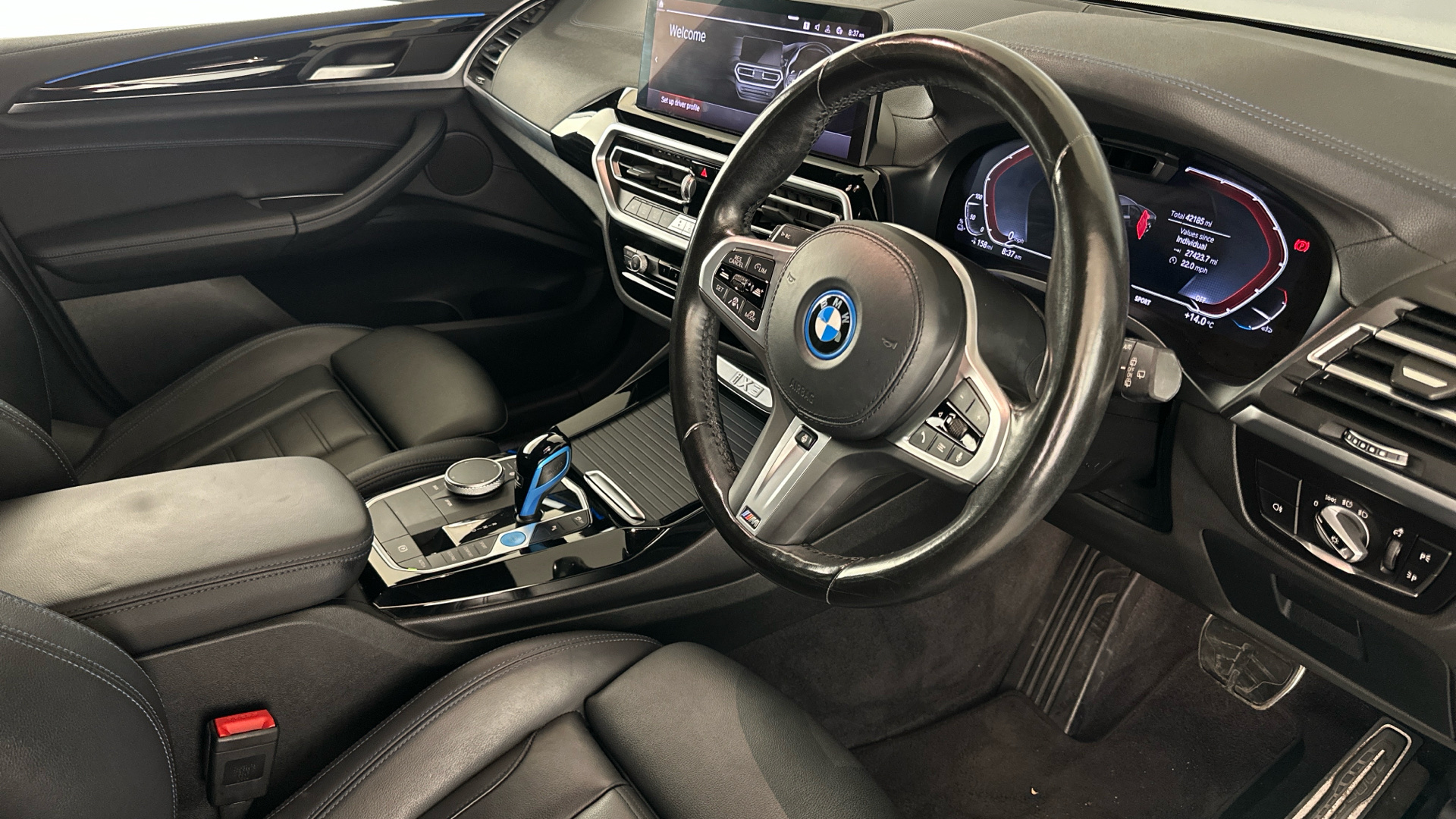 4020714 210kW M Sport 80kWh 5dr Auto