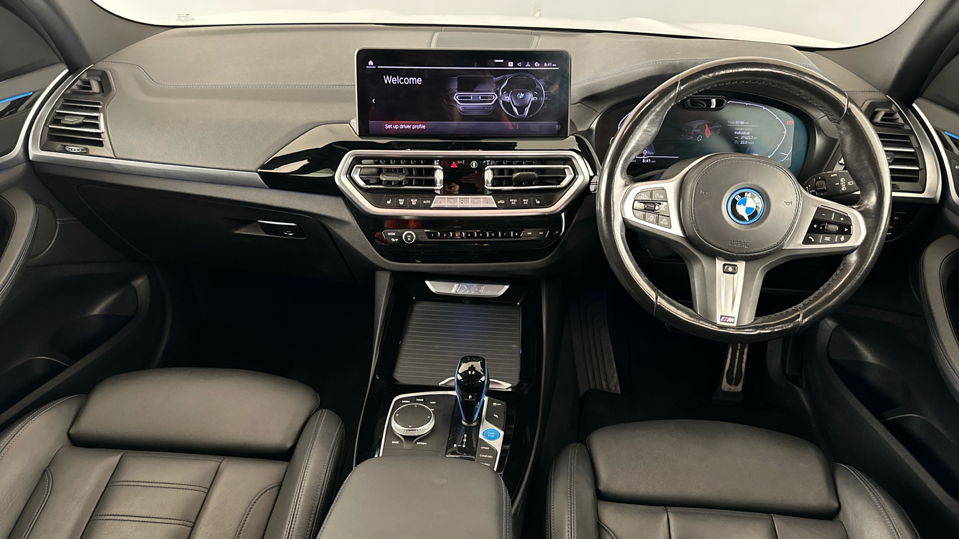 4020714 210kW M Sport 80kWh 5dr Auto