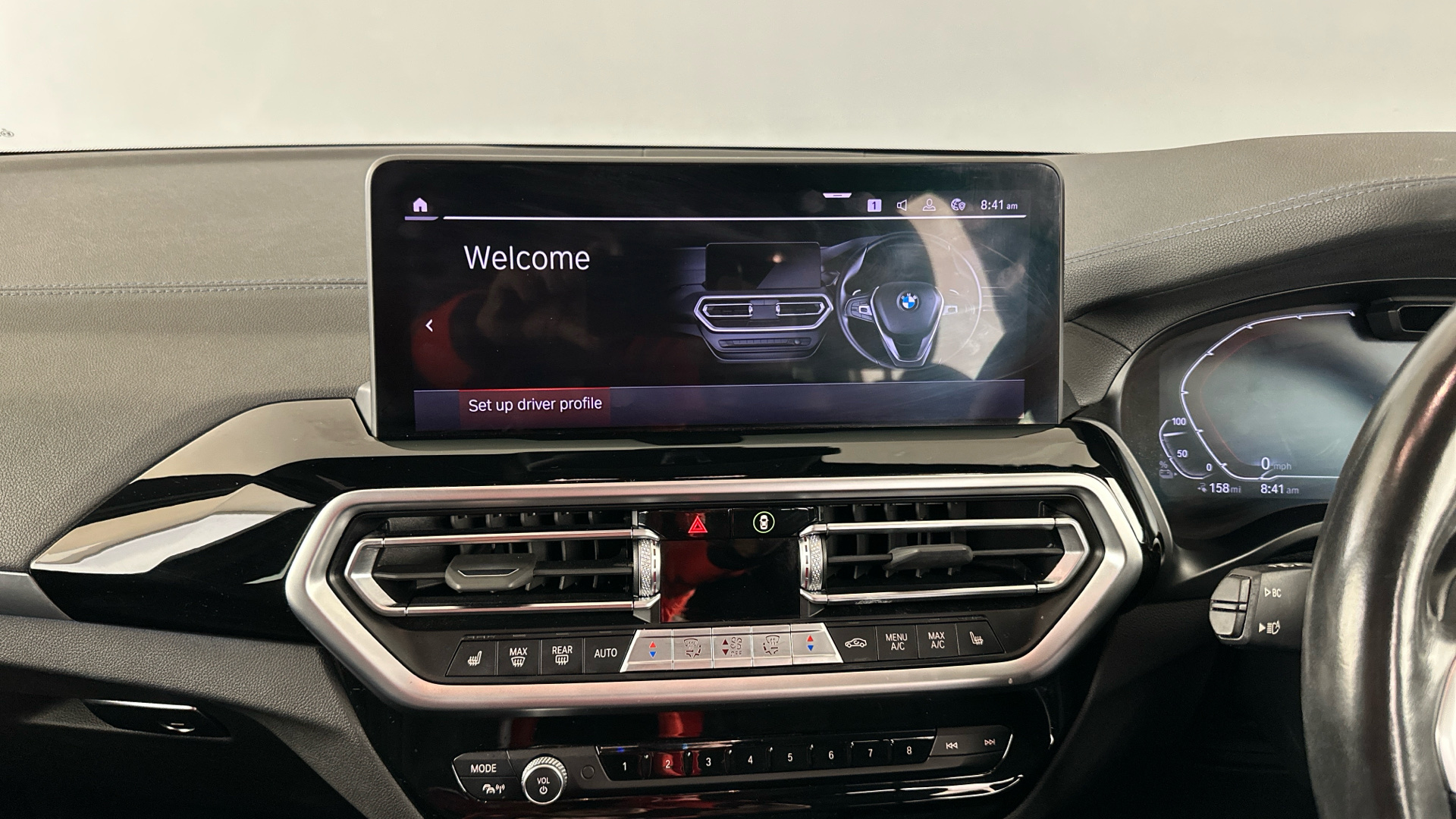 4020714 210kW M Sport 80kWh 5dr Auto