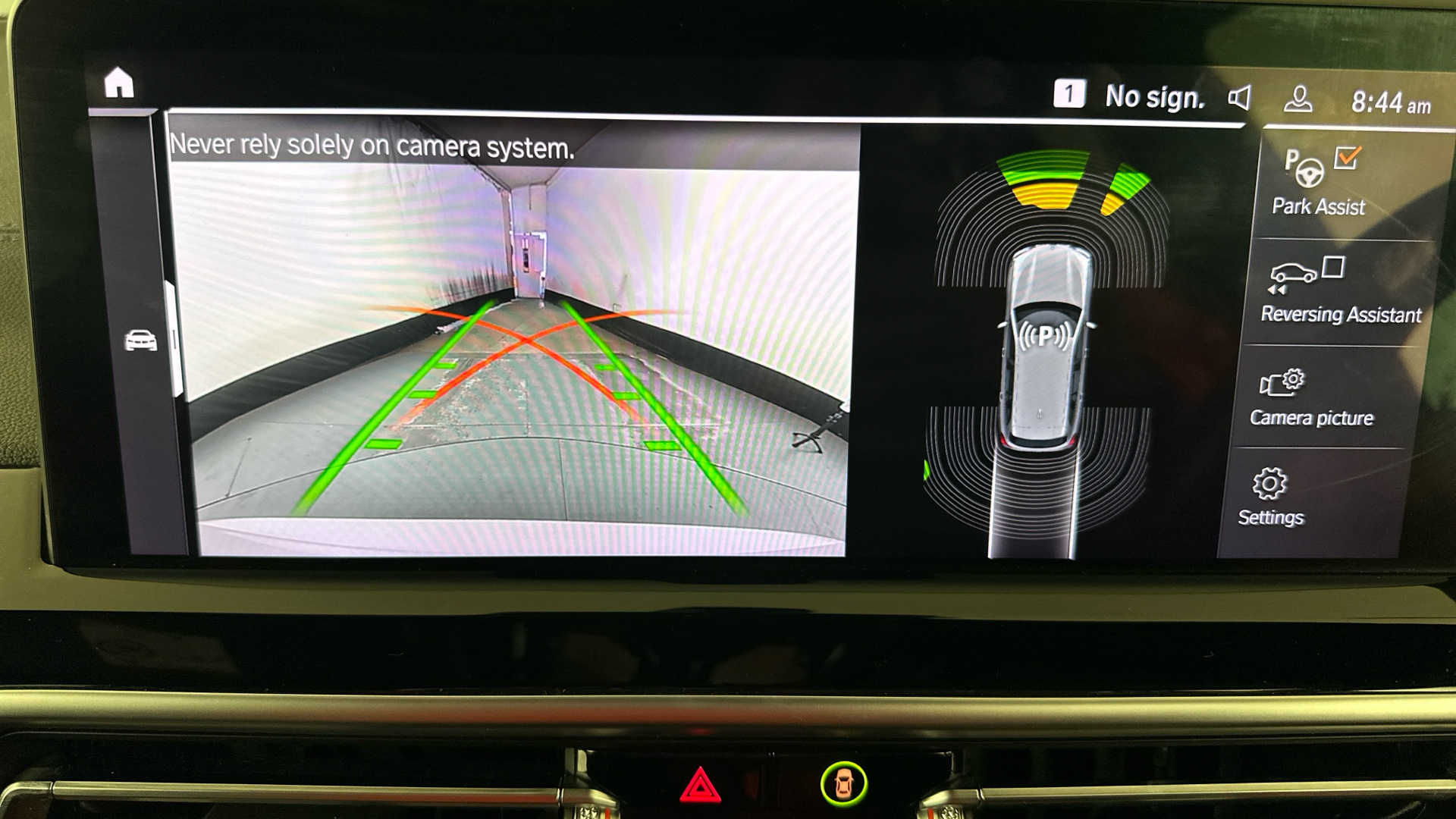 4020714 210kW M Sport 80kWh 5dr Auto