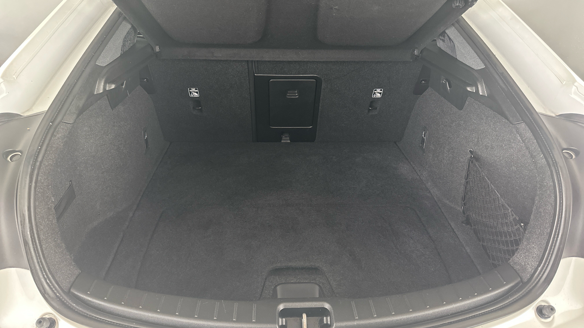 4020802 300kW 78kWh Long Range DM Pilot/Plus 5dr 4WD Auto