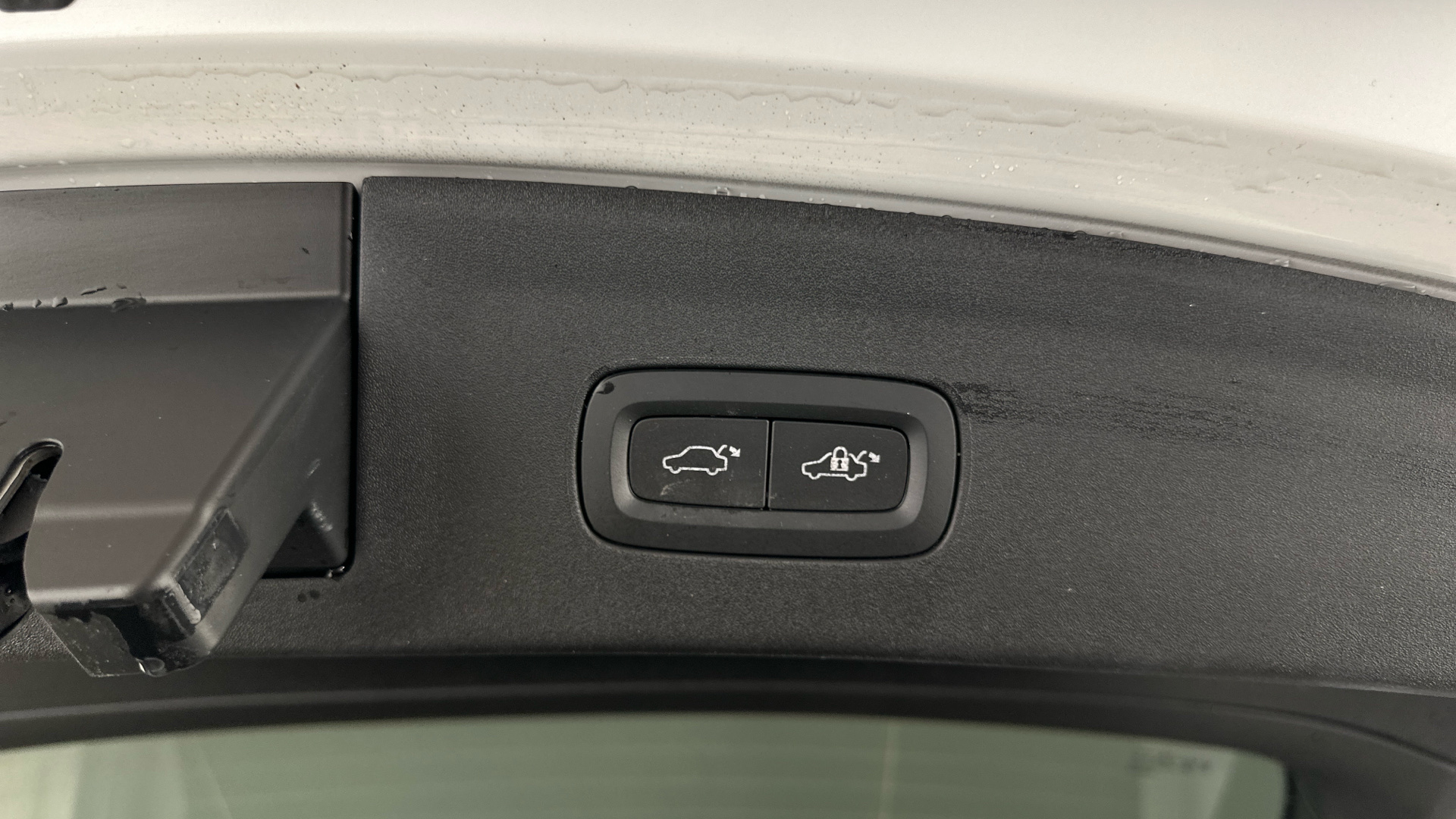 4020802 300kW 78kWh Long Range DM Pilot/Plus 5dr 4WD Auto