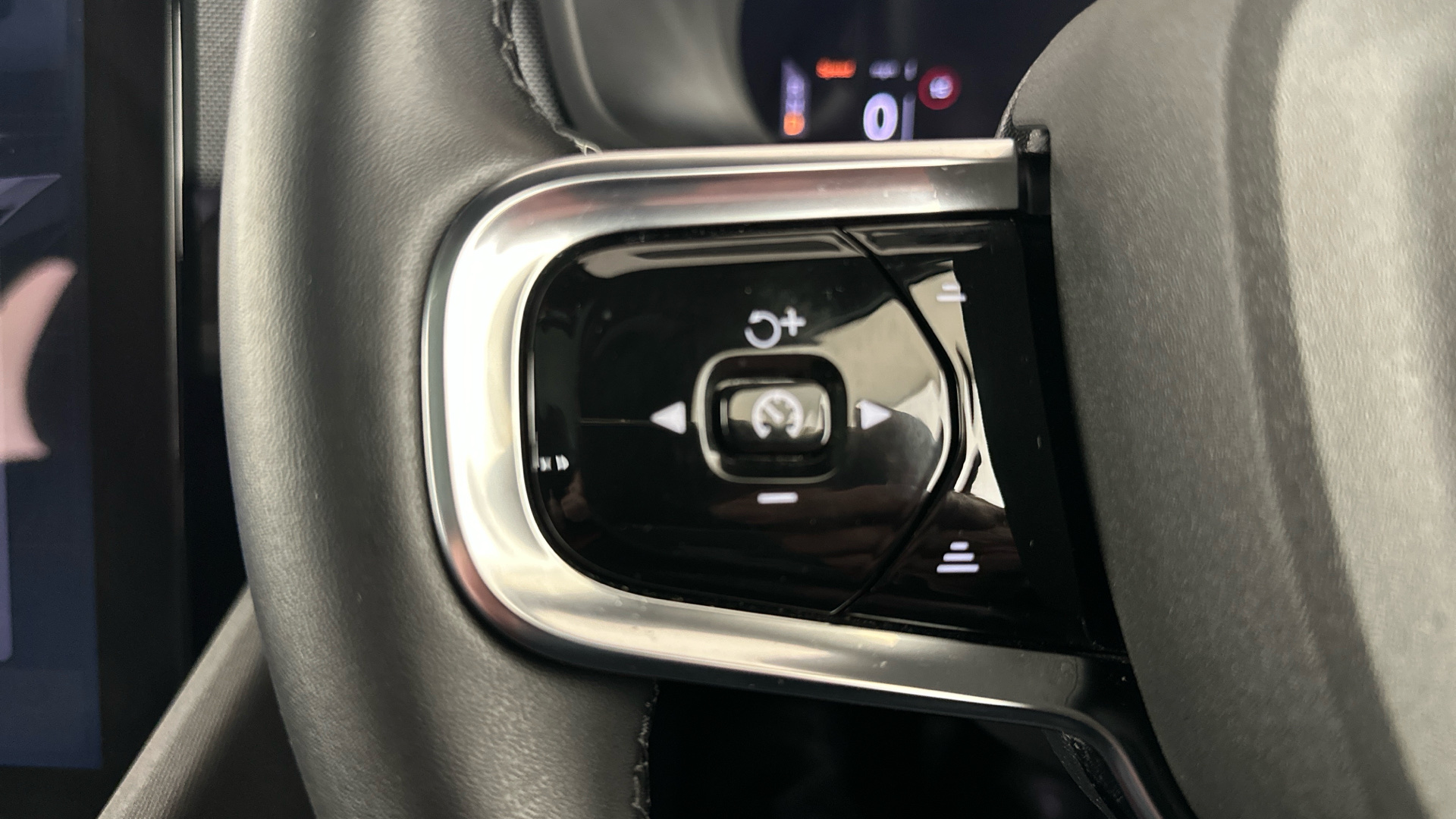 4020802 300kW 78kWh Long Range DM Pilot/Plus 5dr 4WD Auto