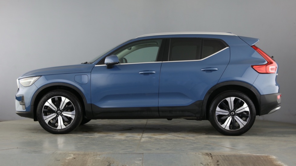 VOLVO XC40 Image 2