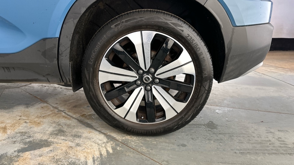 VOLVO XC40 Image 18