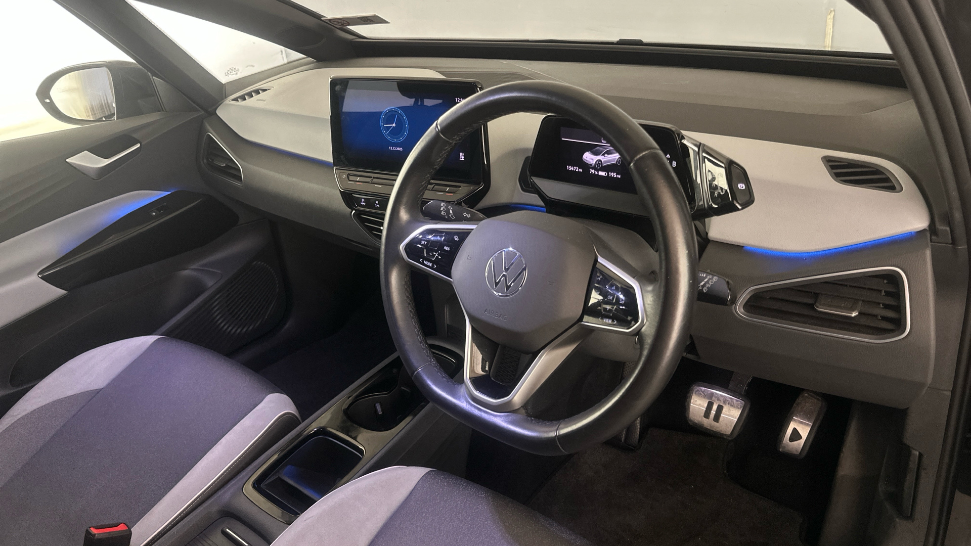 4027749 107KW Family Pro 58kWh 5dr Auto