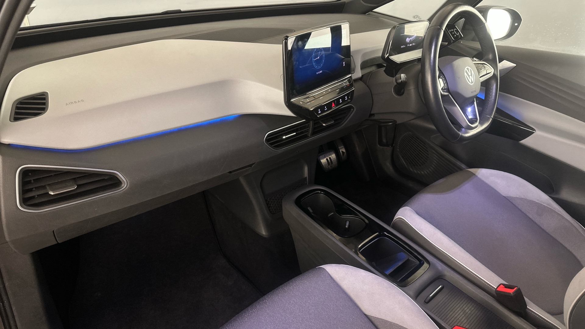 4027749 107KW Family Pro 58kWh 5dr Auto