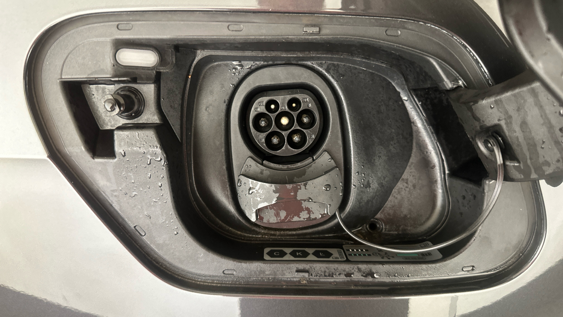 4027749 107KW Family Pro 58kWh 5dr Auto